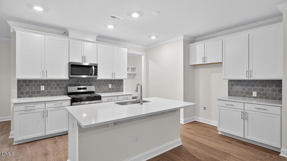 2244 Warbler Drive Property Photo 4