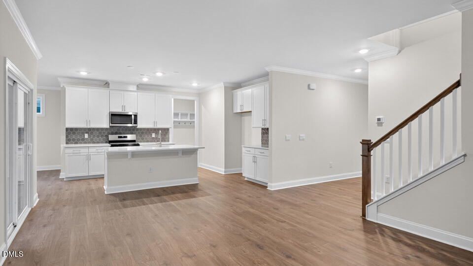 2244 Warbler Drive Property Photo 9