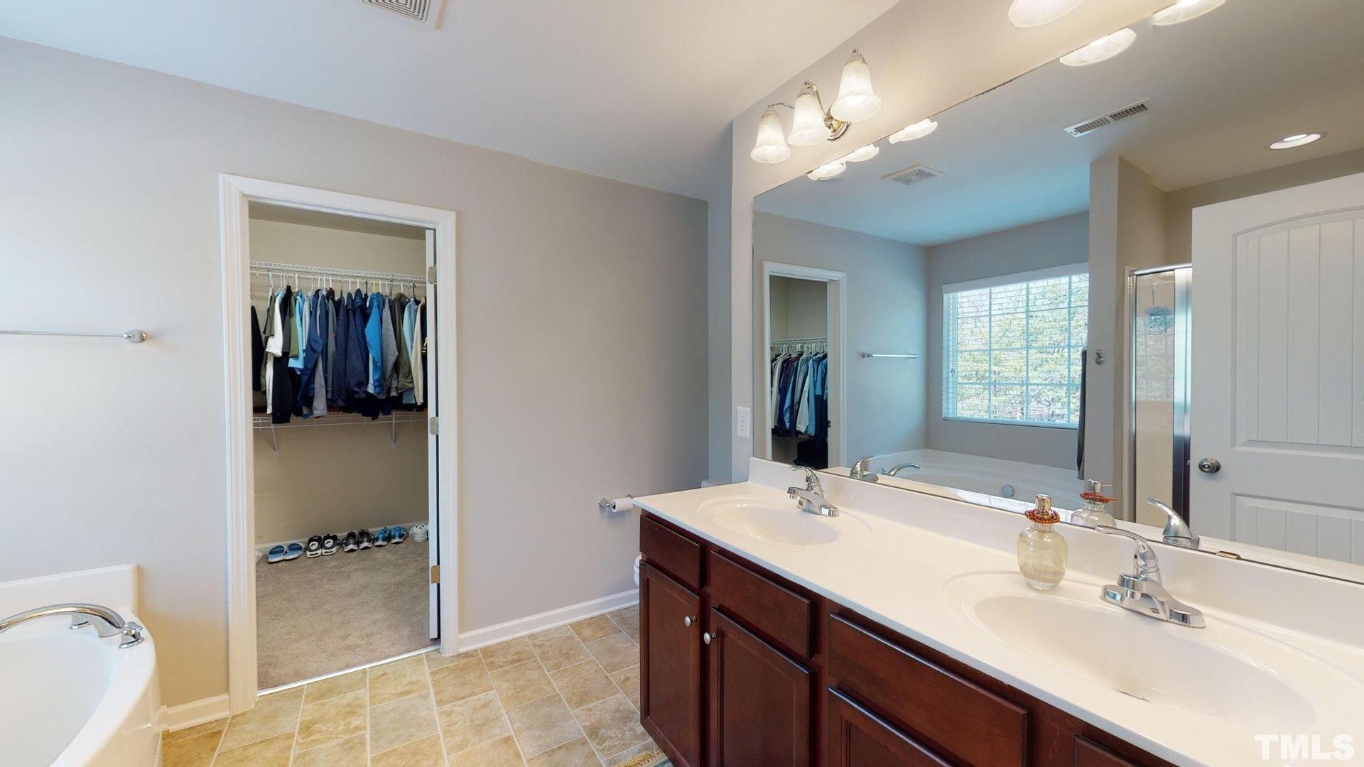 4195 Dunkirk Drive Property Photo 3