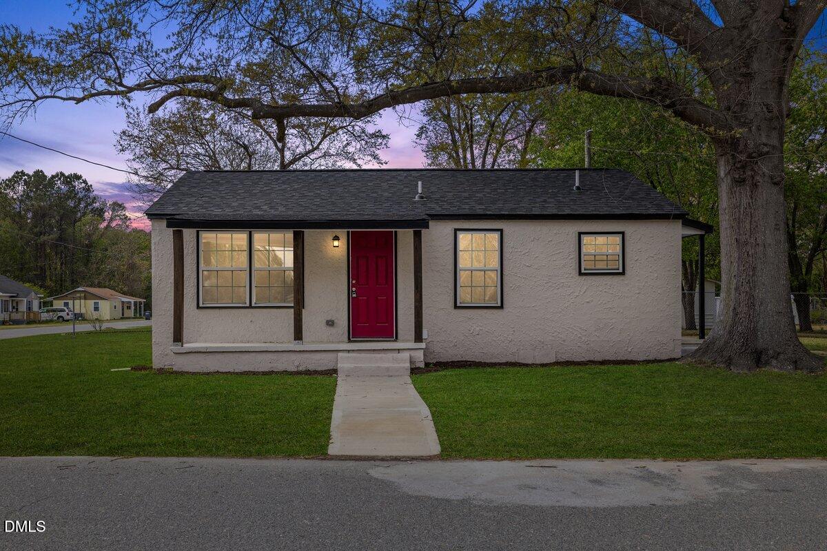601 Temple Street Property Photo 1