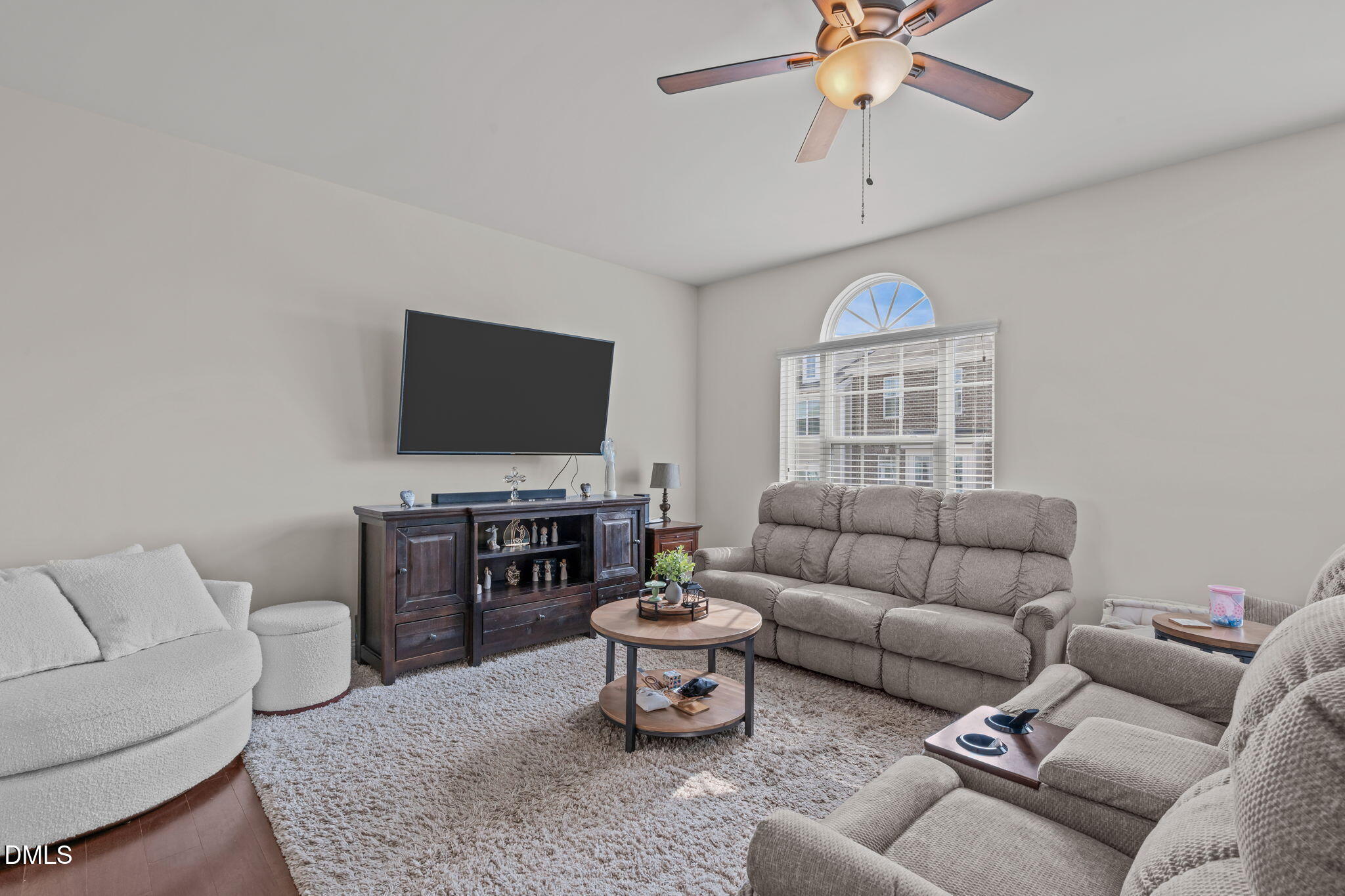 6031 Kentworth Drive Property Photo 8