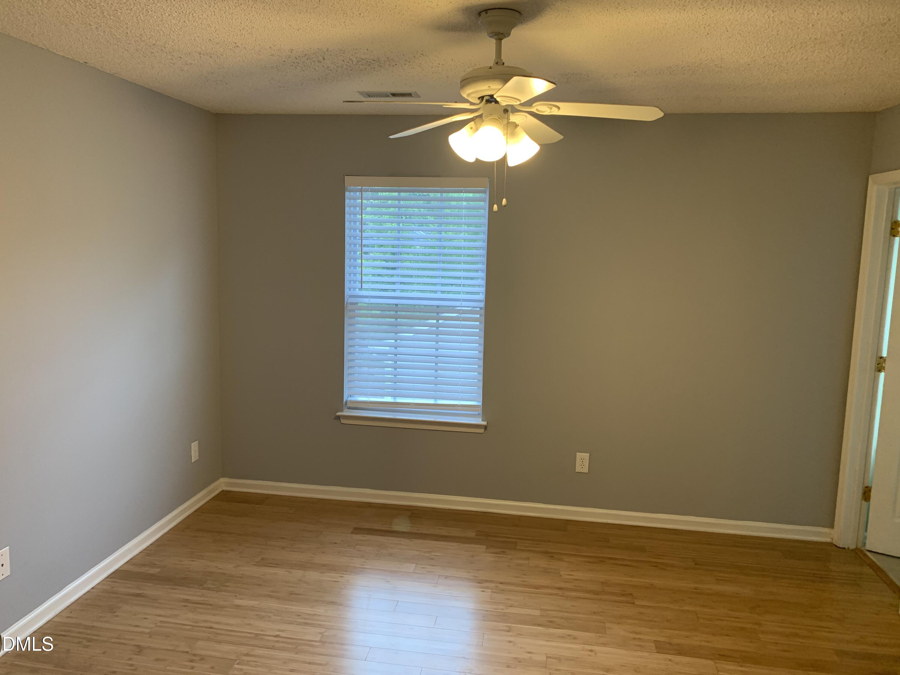204 Climbing Ivy Court Property Photo 7