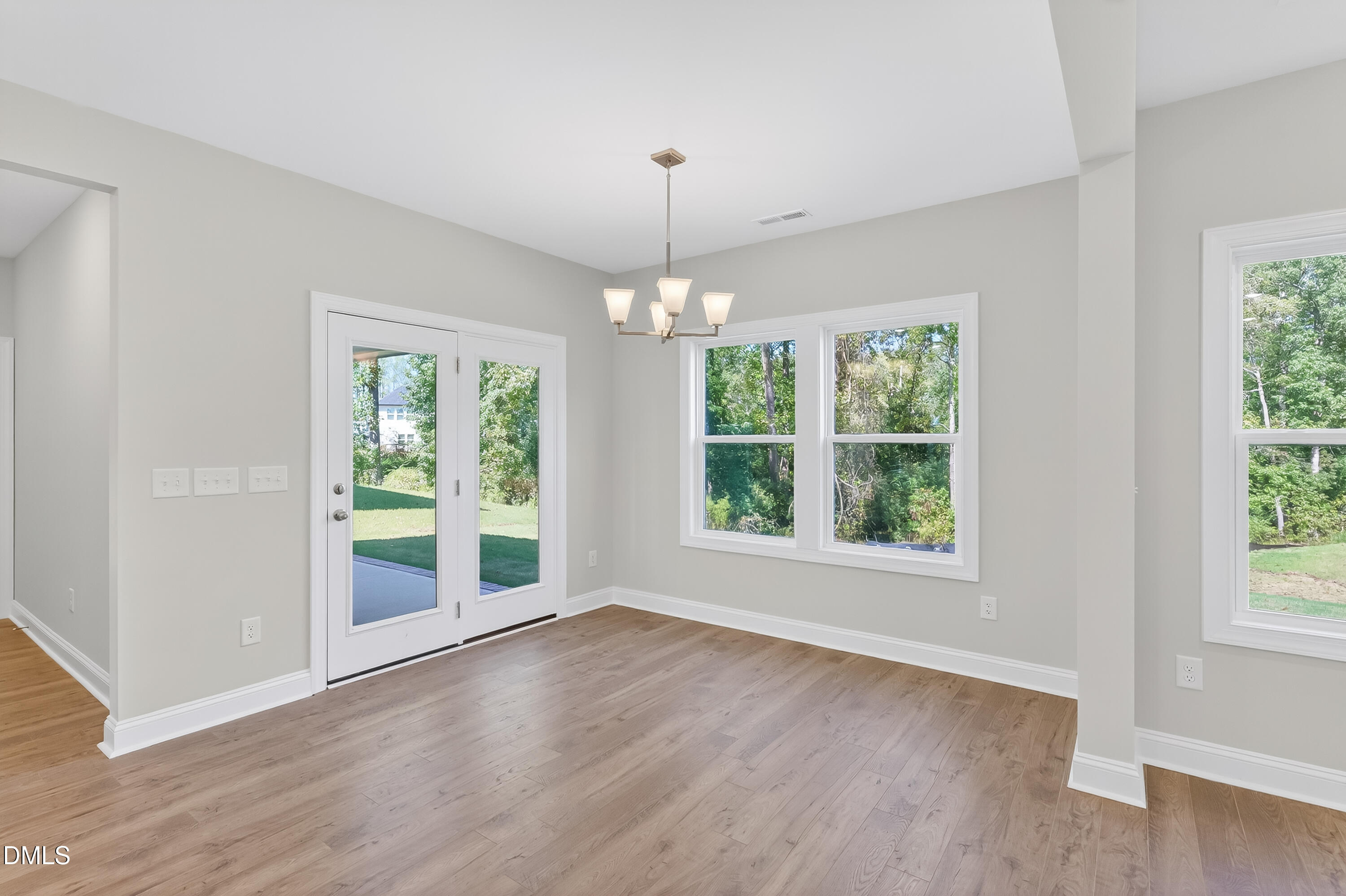 355 Margot Manor Drive Property Photo 16