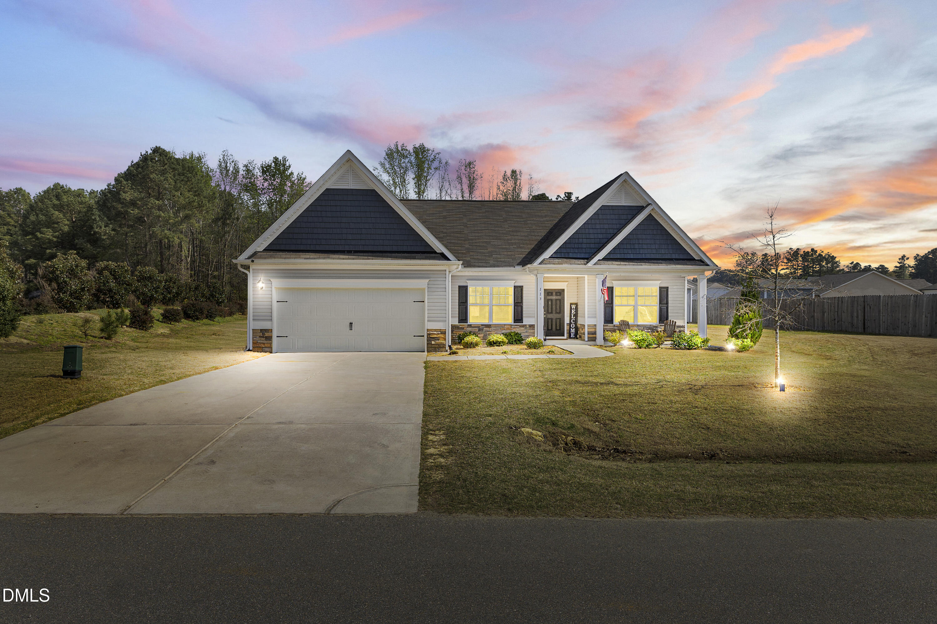 113 Lexington Drive Property Photo 1
