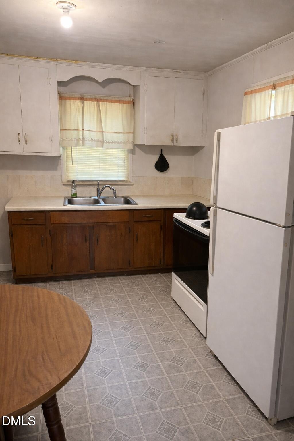 1320 Maplewood Property Photo 1