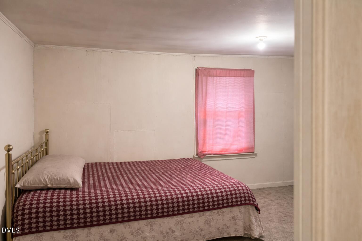 1320 Maplewood Property Photo 4