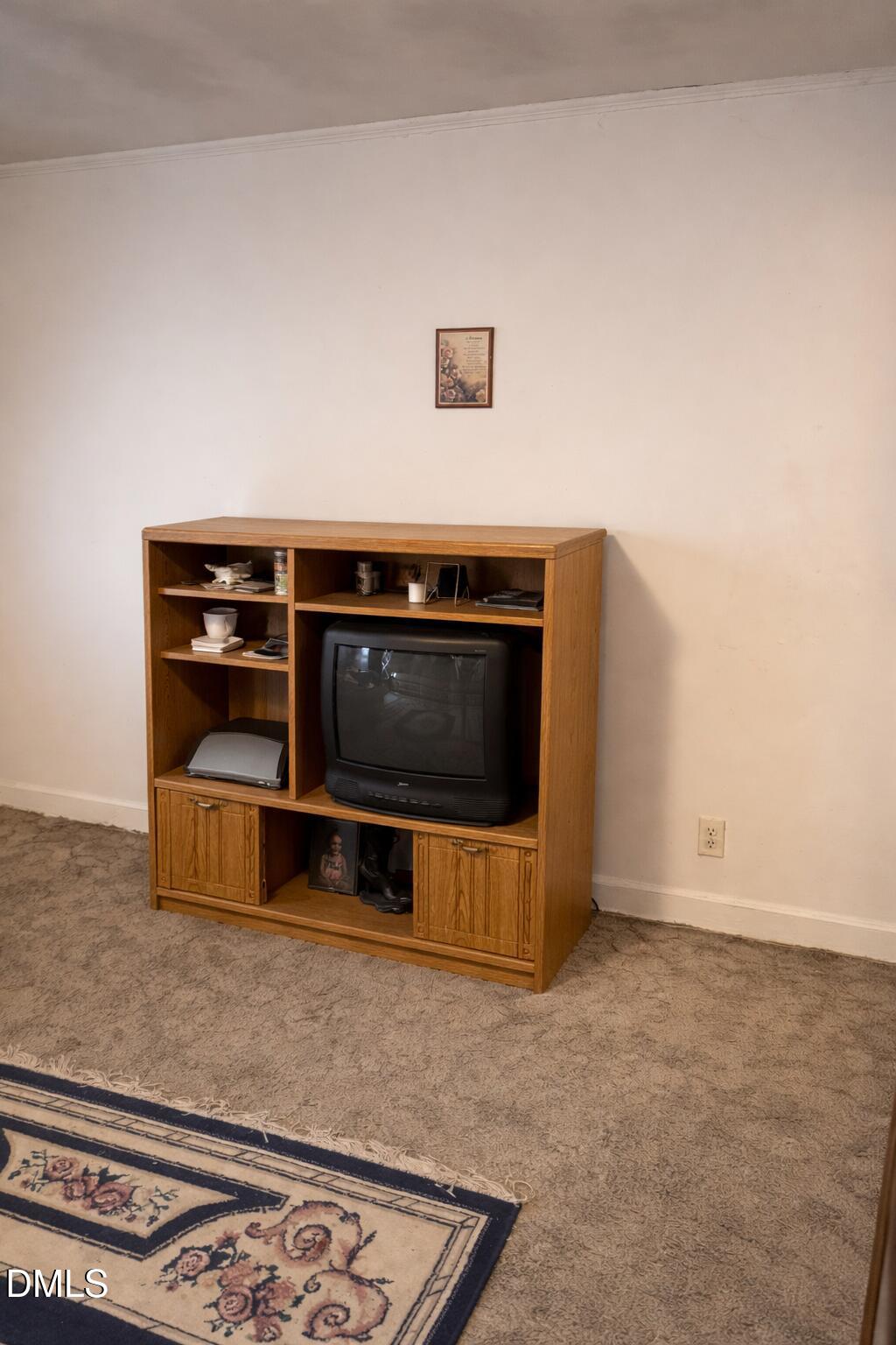 1320 Maplewood Property Photo 5