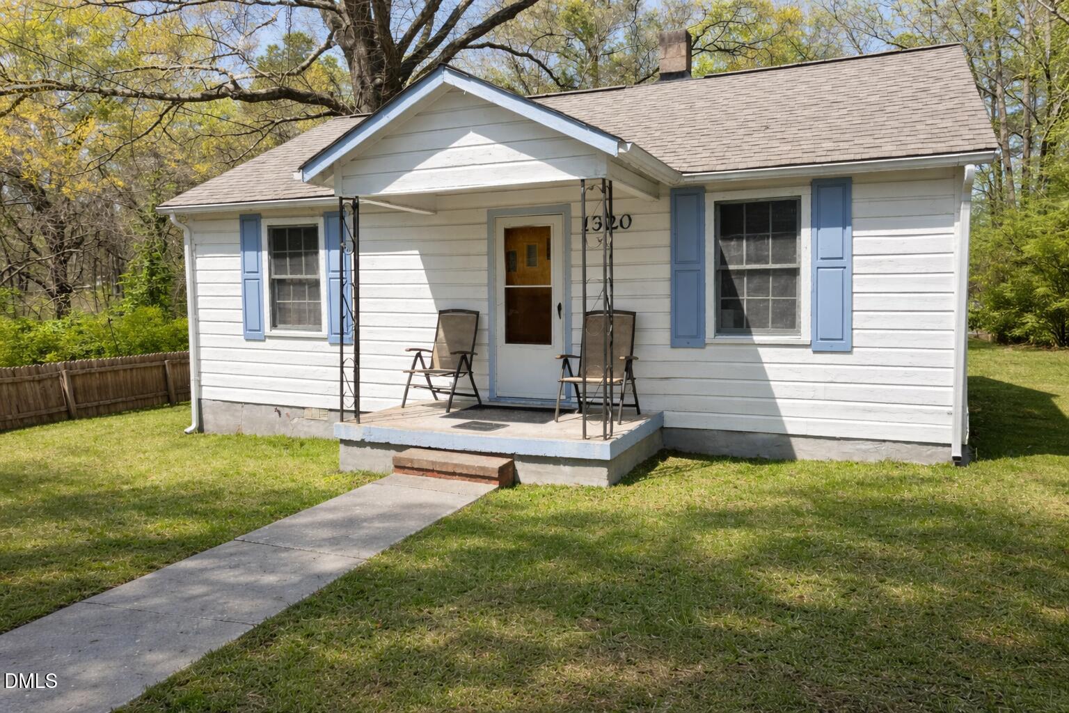 1320 Maplewood Property Photo 9