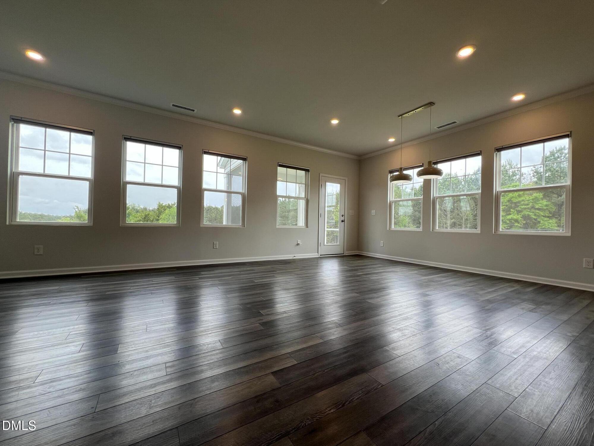 1008 Judaro Lane Property Photo 12