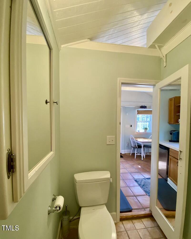 1008 Starlight Drive B Property Photo 6