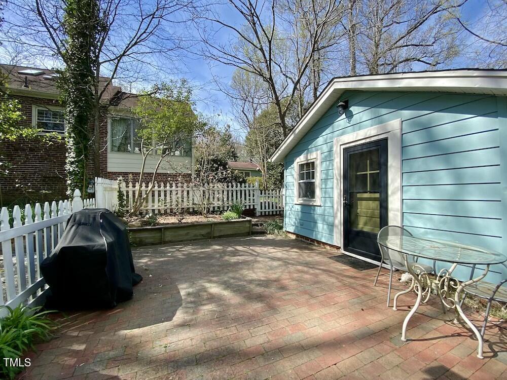 1008 Starlight Drive B Property Photo 17