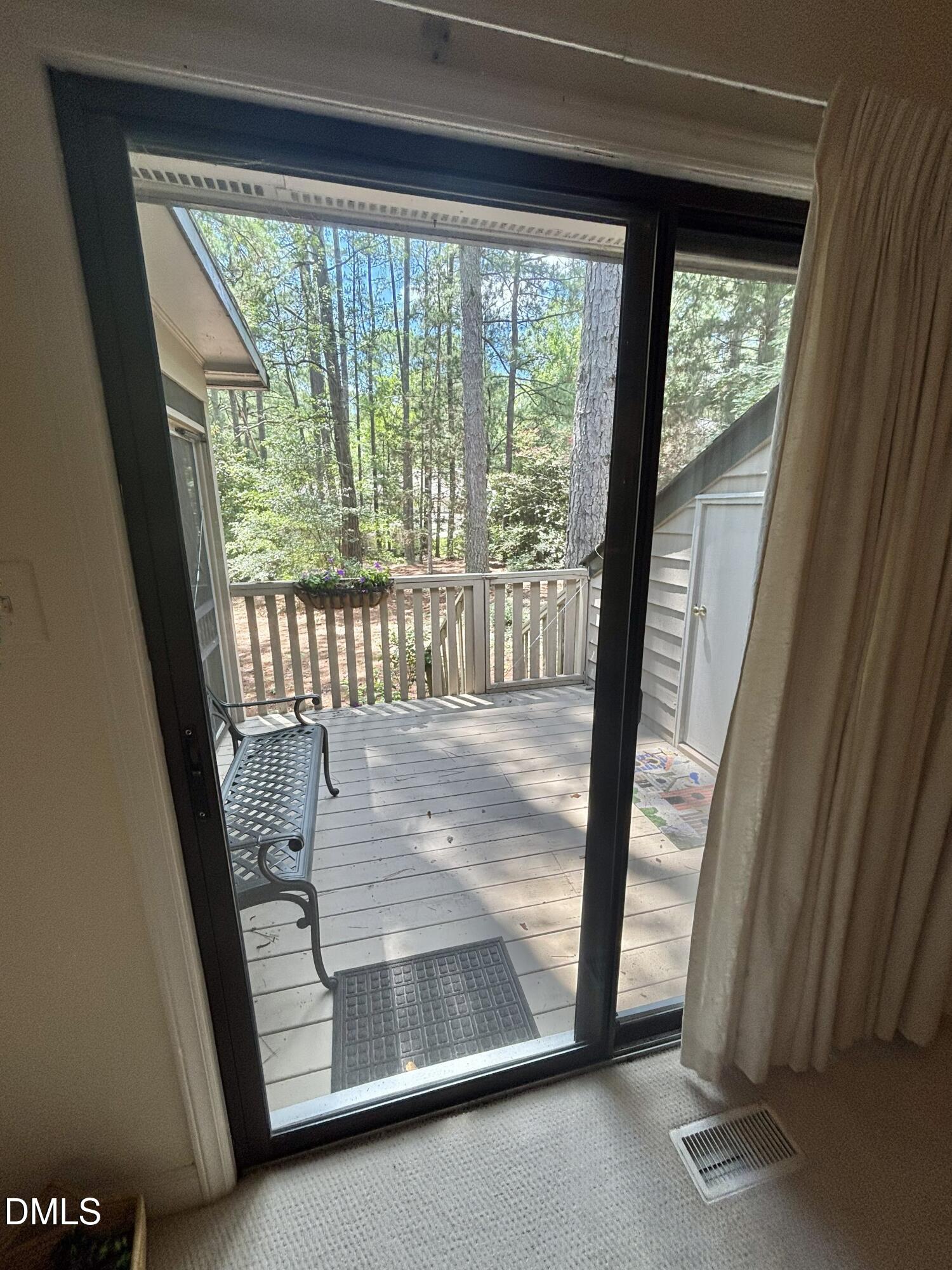180 Montrose Drive Property Photo 29