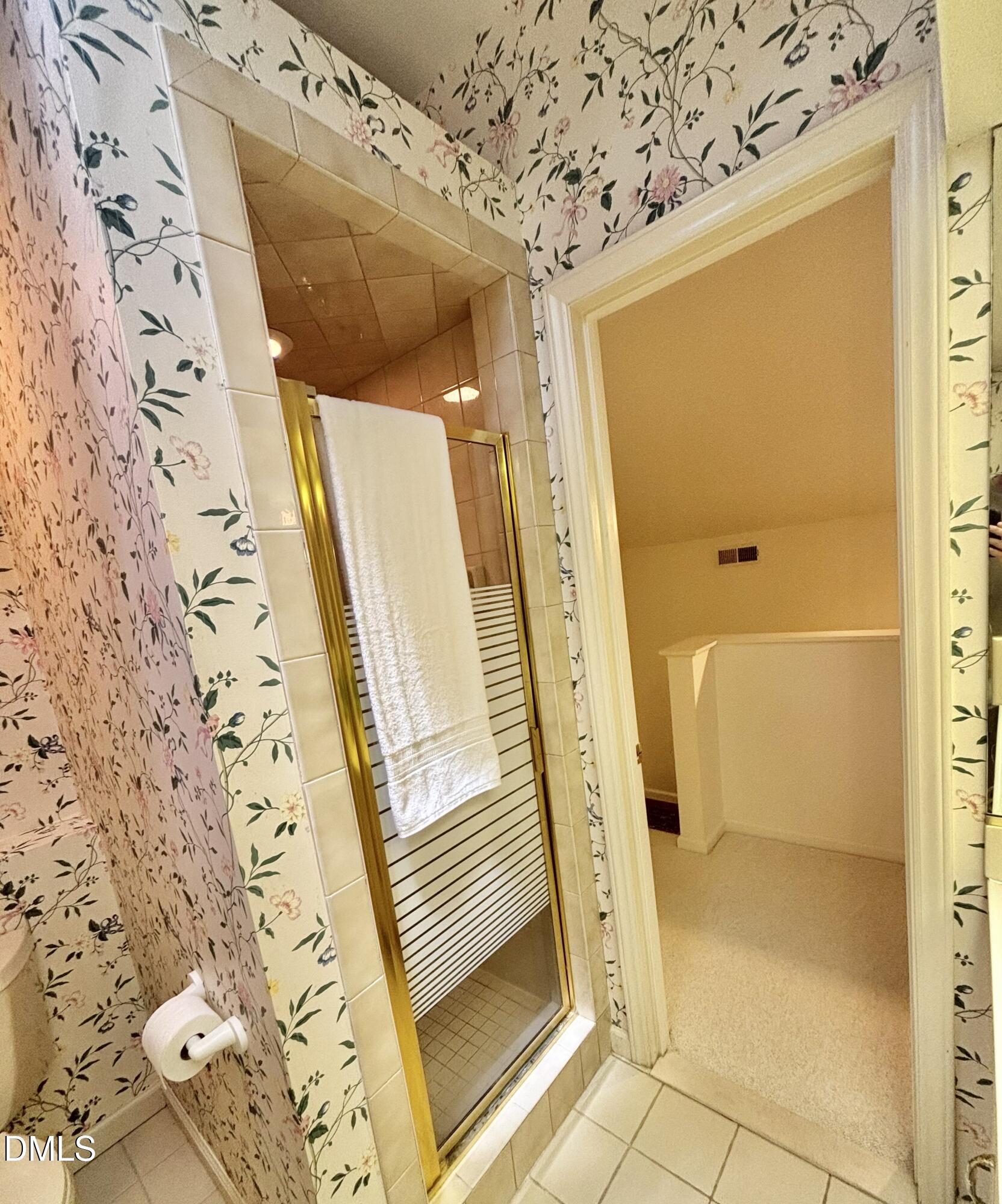 180 Montrose Drive Property Photo 40