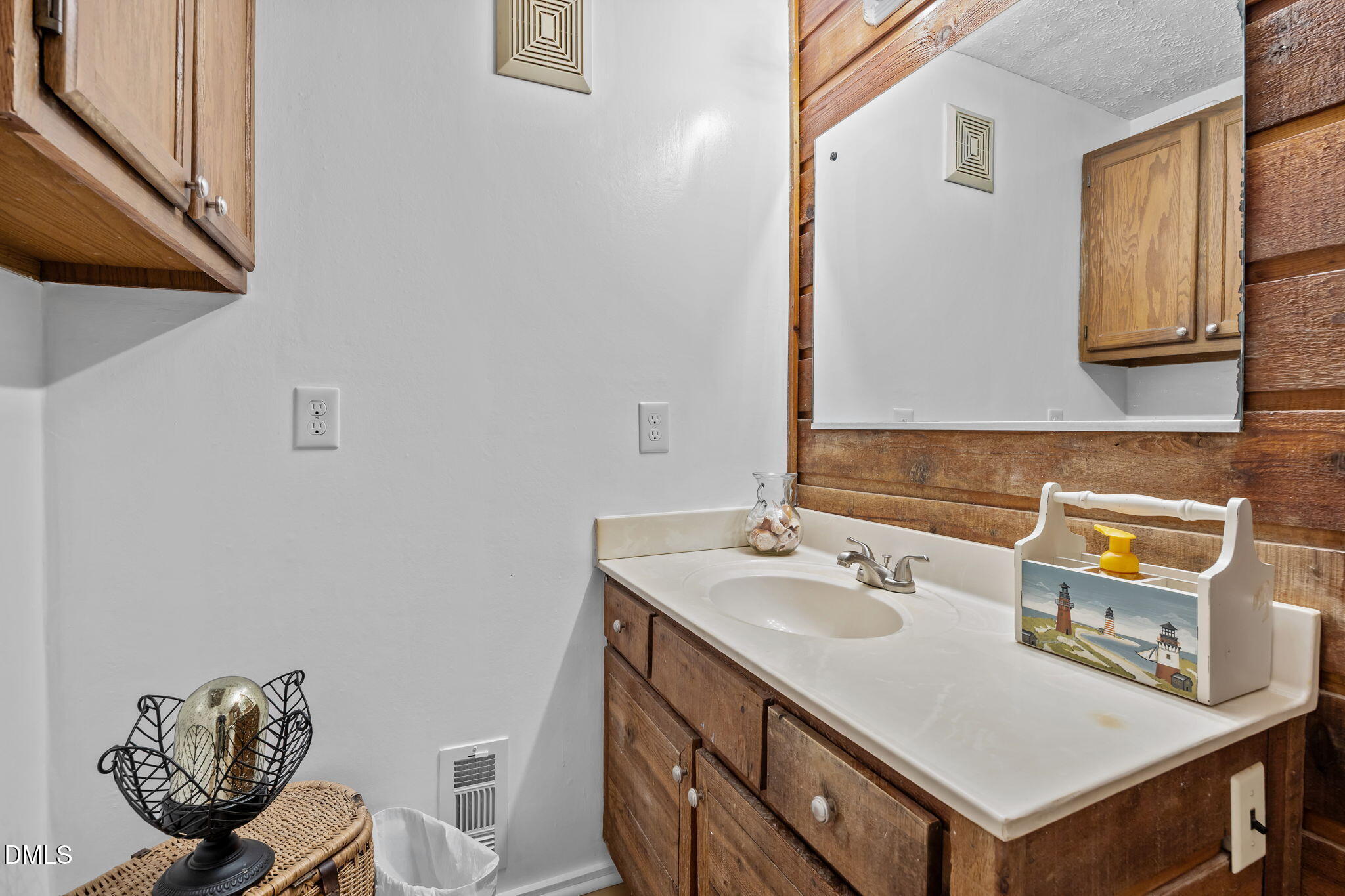 600 Fox Lair Trail Property Photo 31