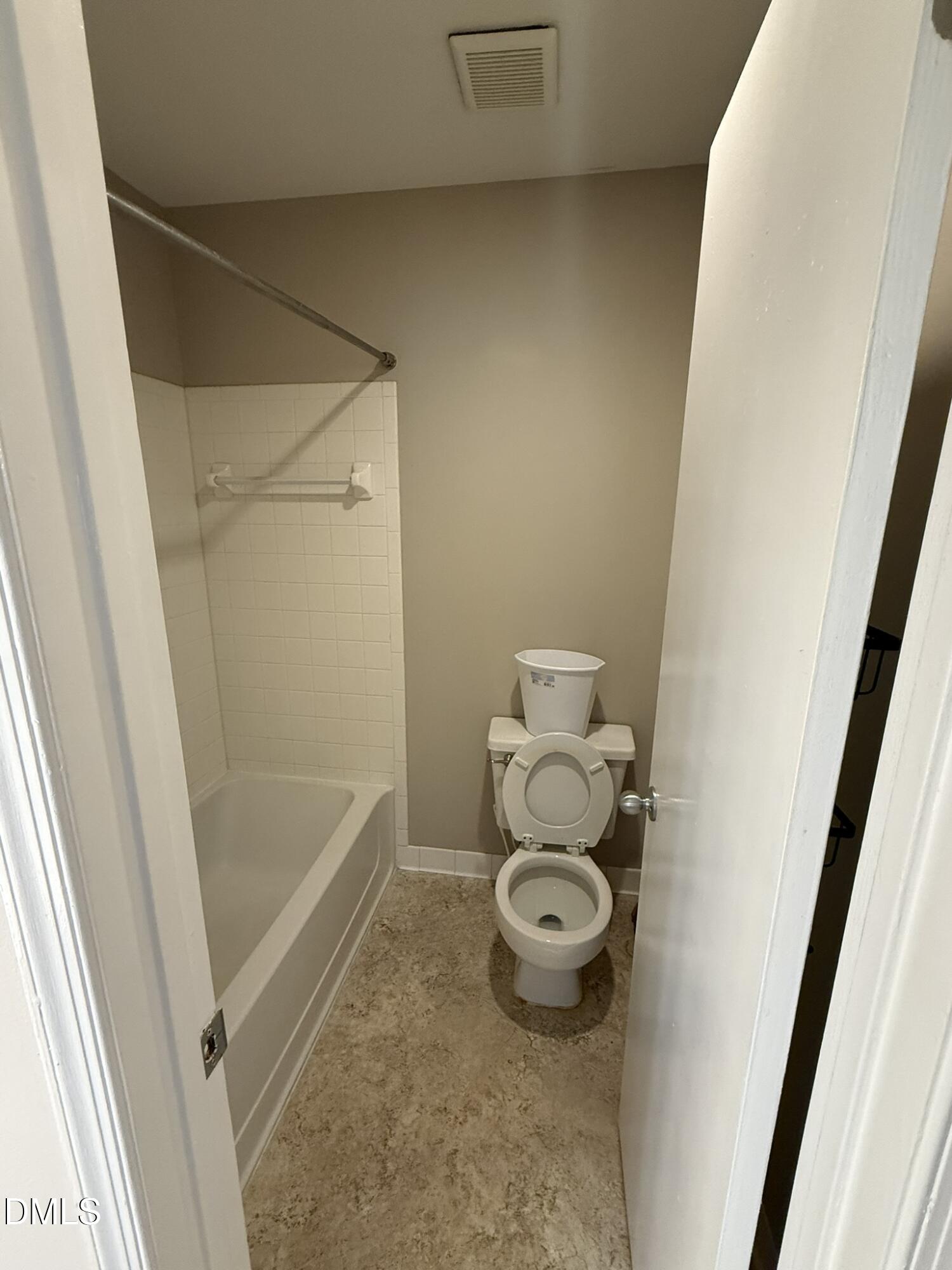 109 Scott Lane 109 Property Photo 7