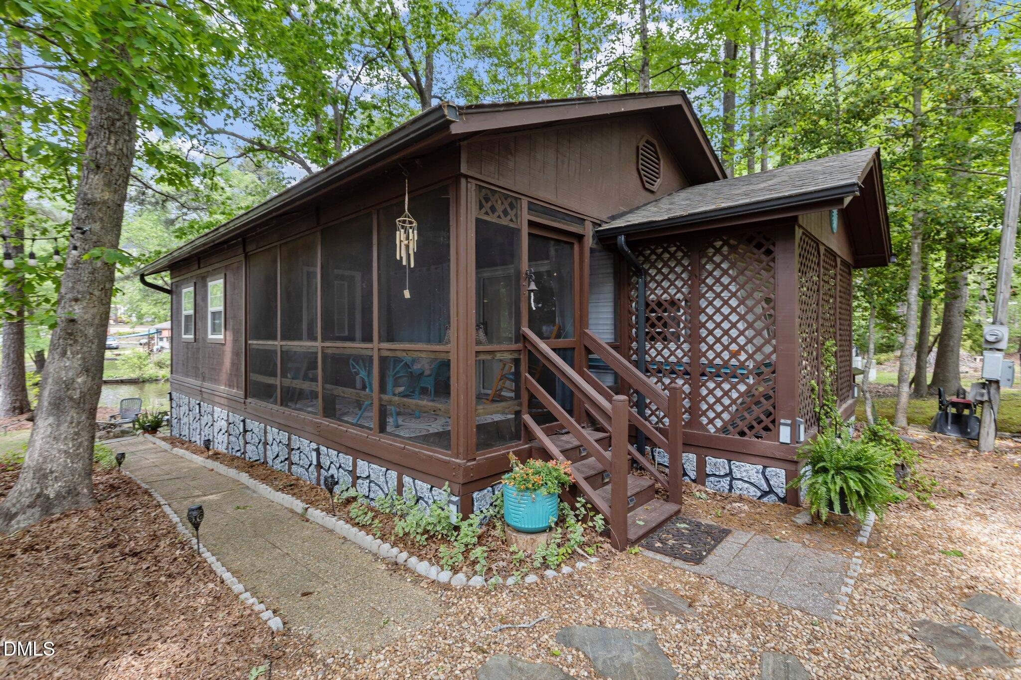 106 Desoto Drive Property Photo