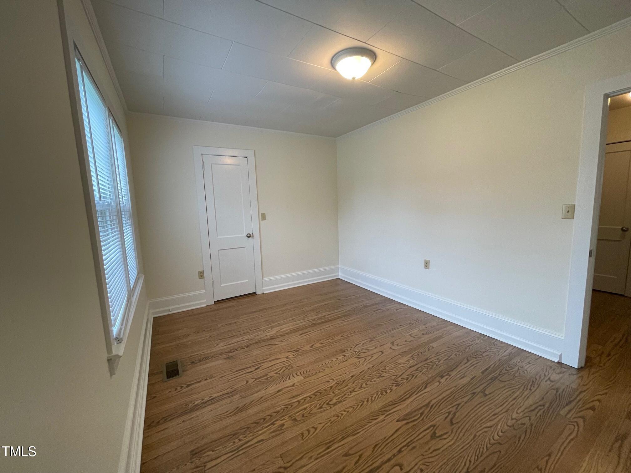 140 S Dunn Street Property Photo 11