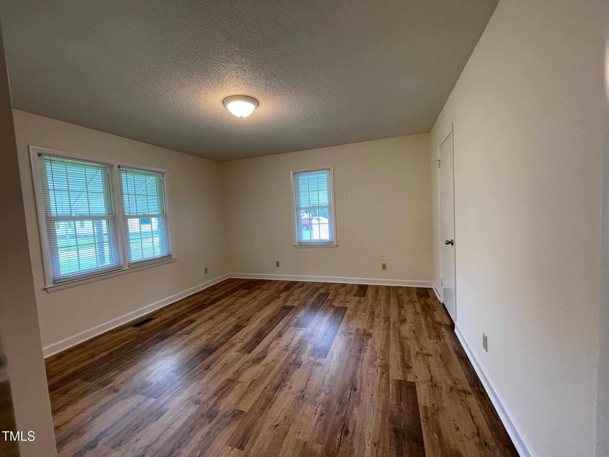 140 S Dunn Street Property Photo 12