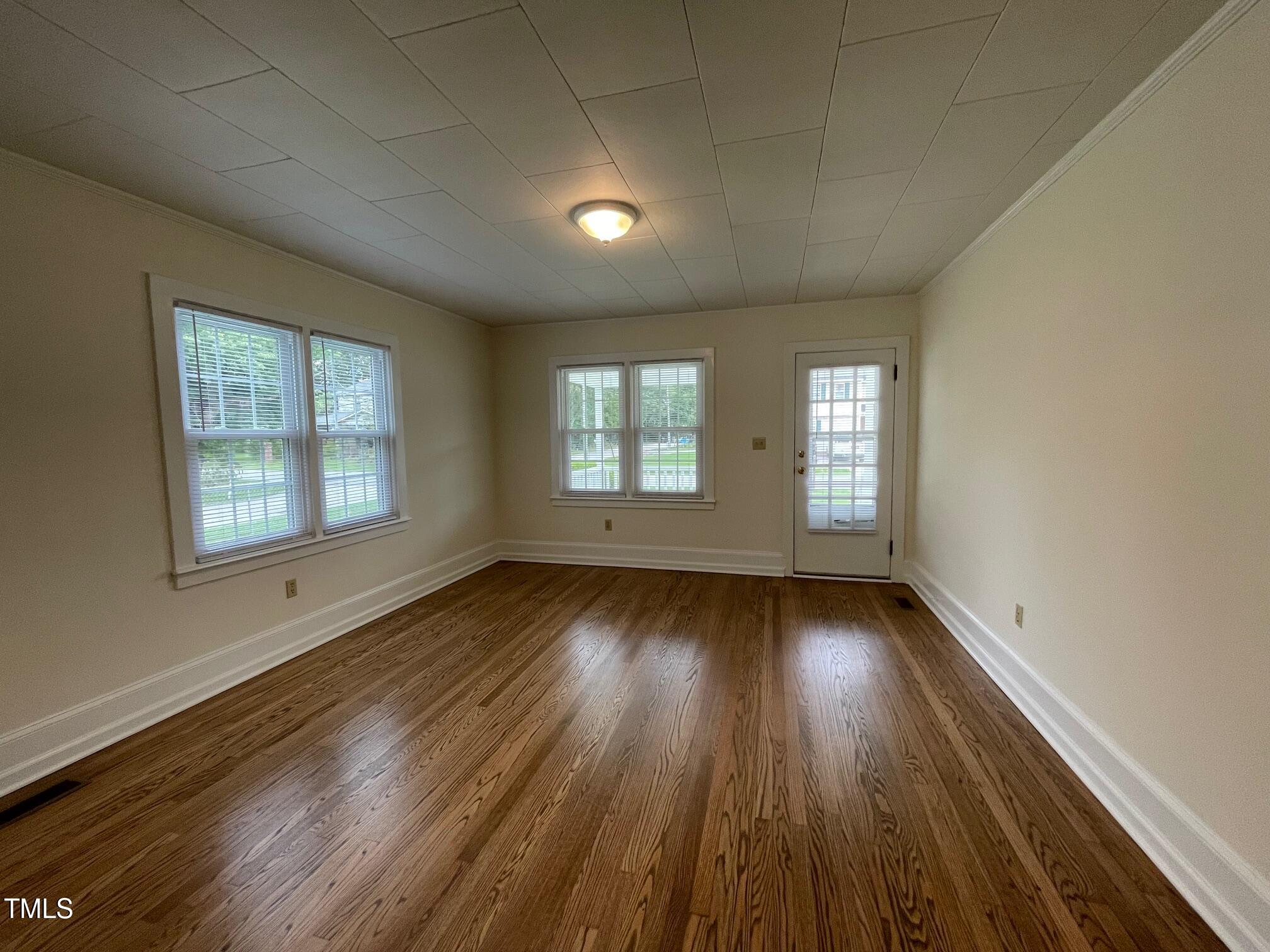 140 S Dunn Street Property Photo 20