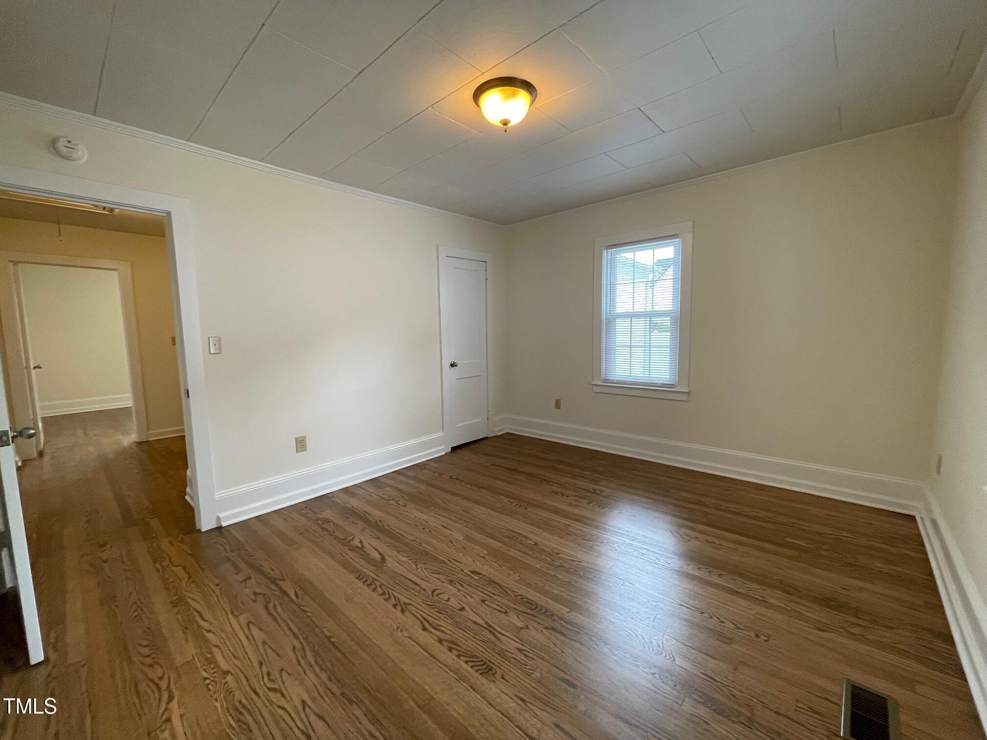 140 S Dunn Street Property Photo 23