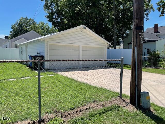 140 S Dunn Street Property Photo 24