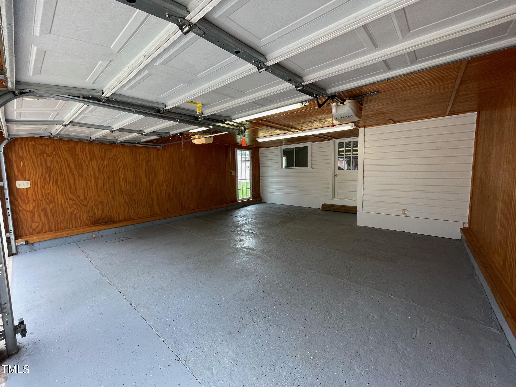 140 S Dunn Street Property Photo 28