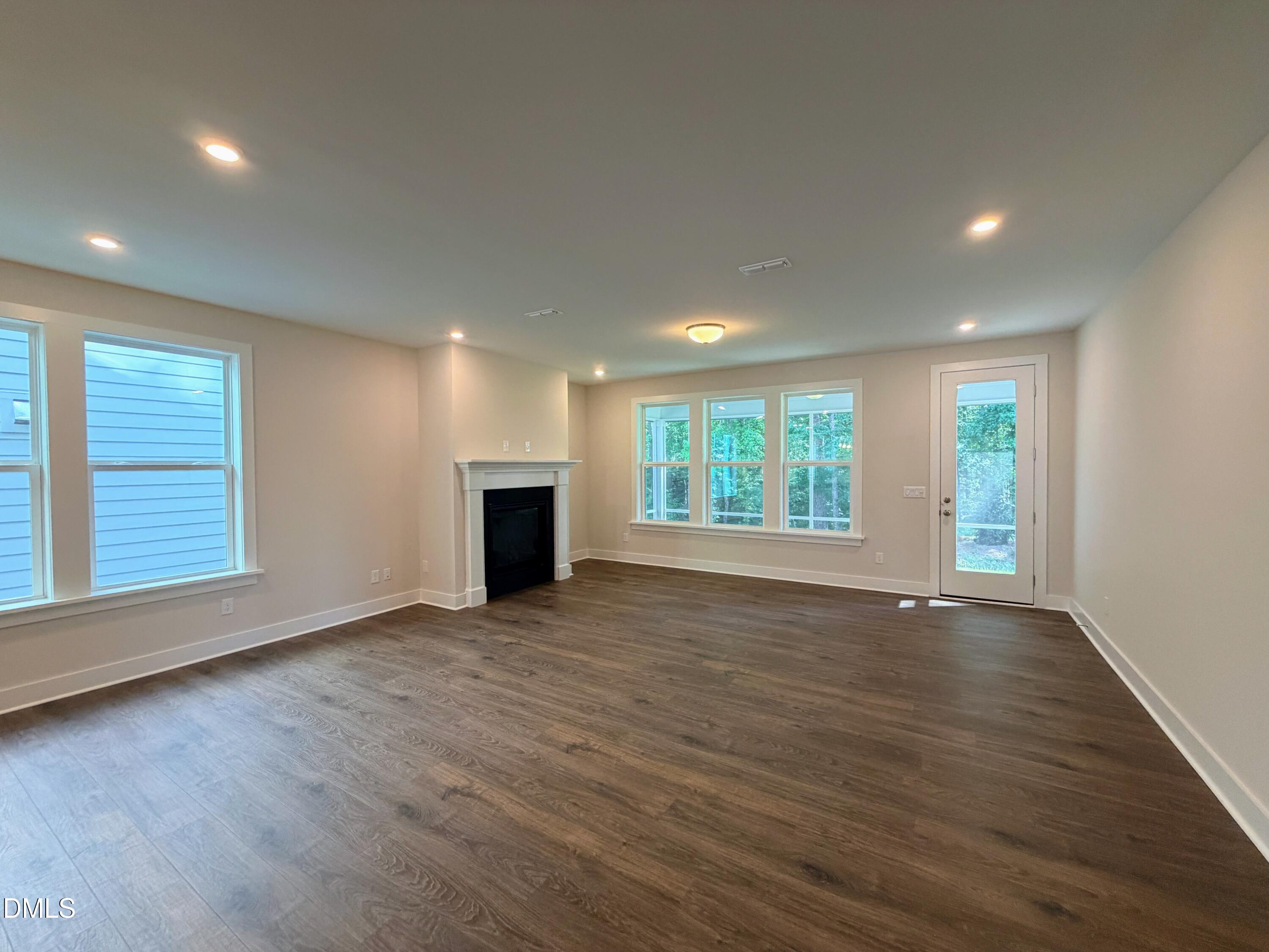 2473 Vetrina Way Property Photo 12