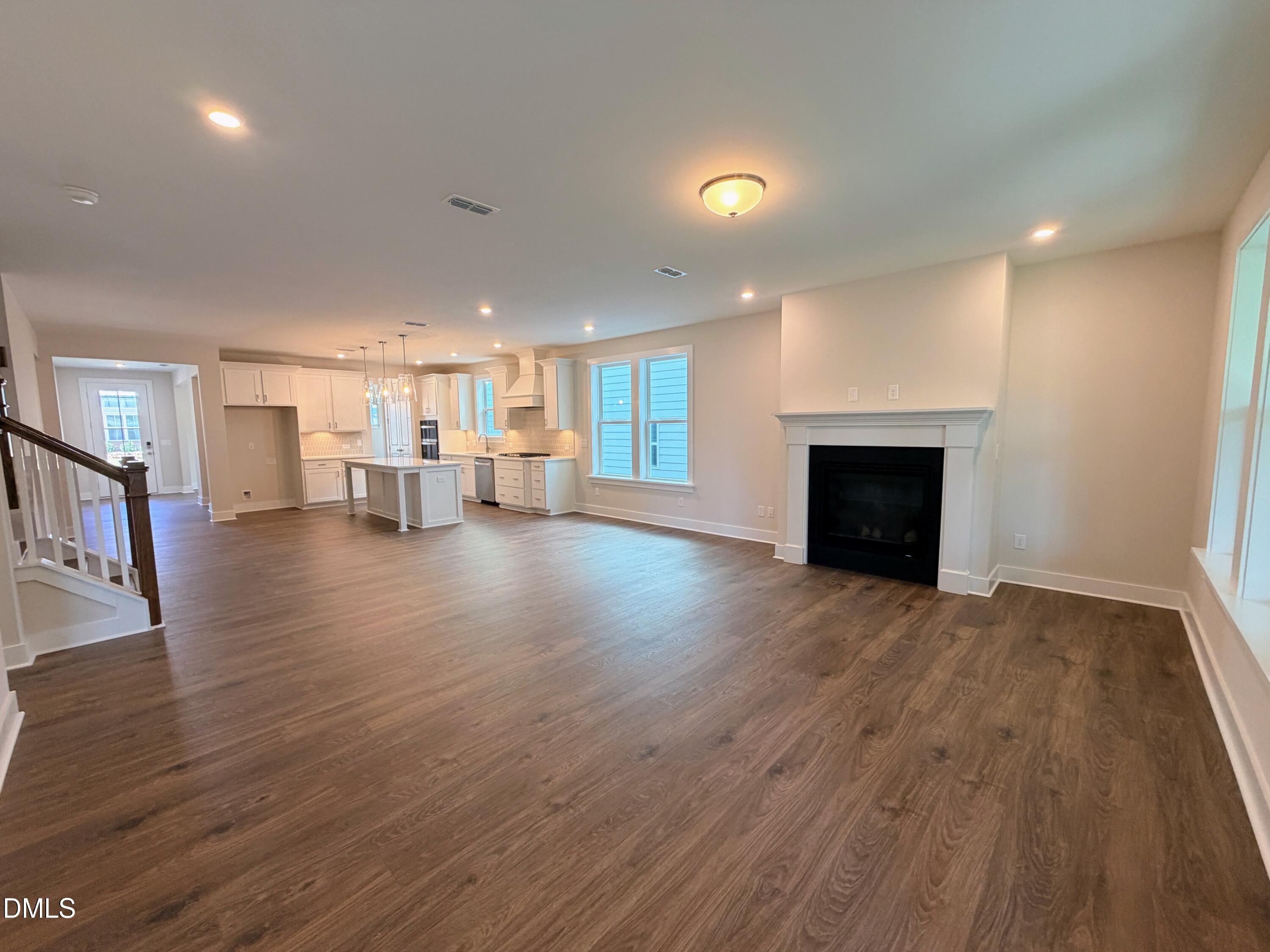 2473 Vetrina Way Property Photo 13