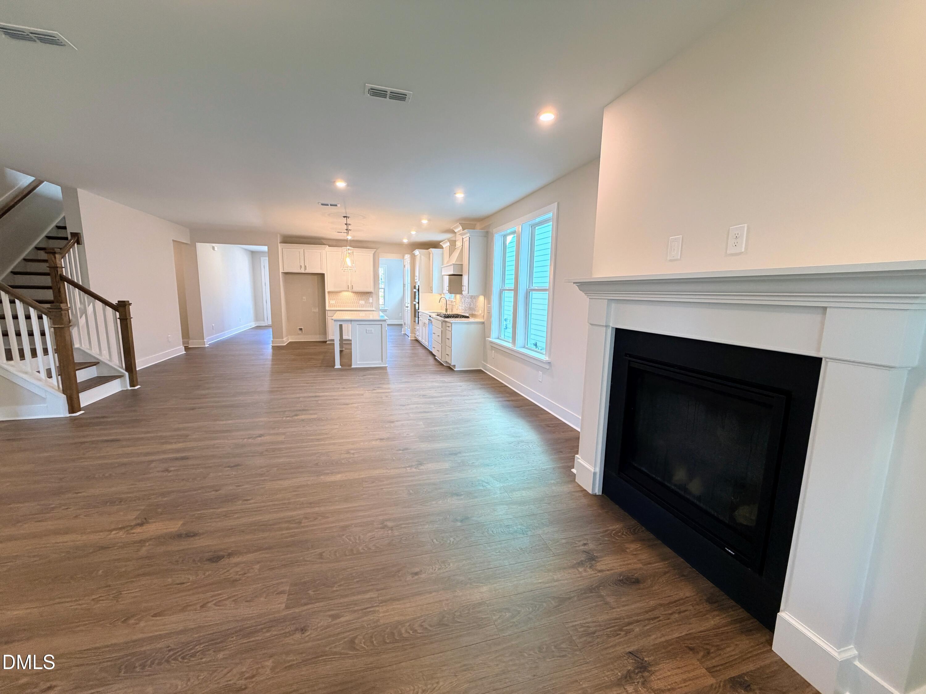 2473 Vetrina Way Property Photo 16