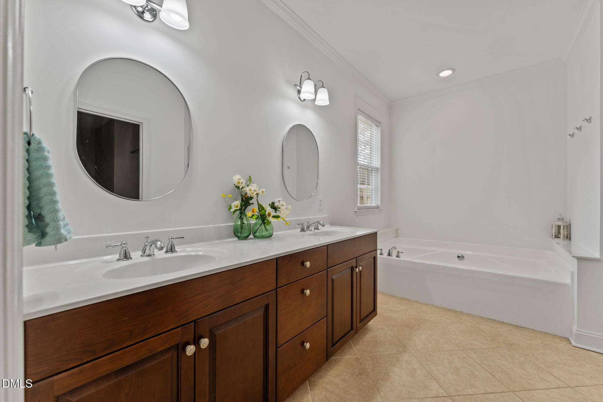 2 Tyler Way Property Photo 27