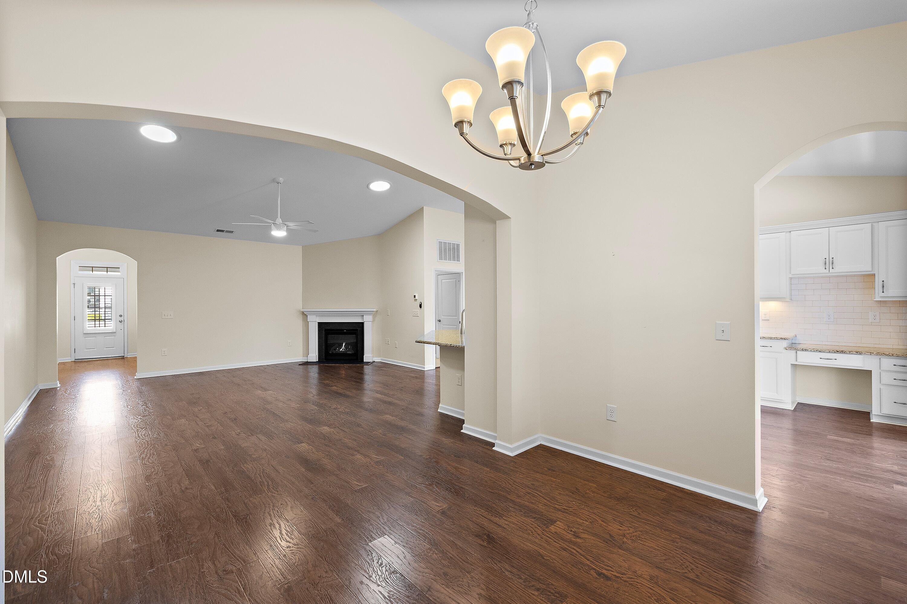 2229 Longmont Drive Property Photo 14