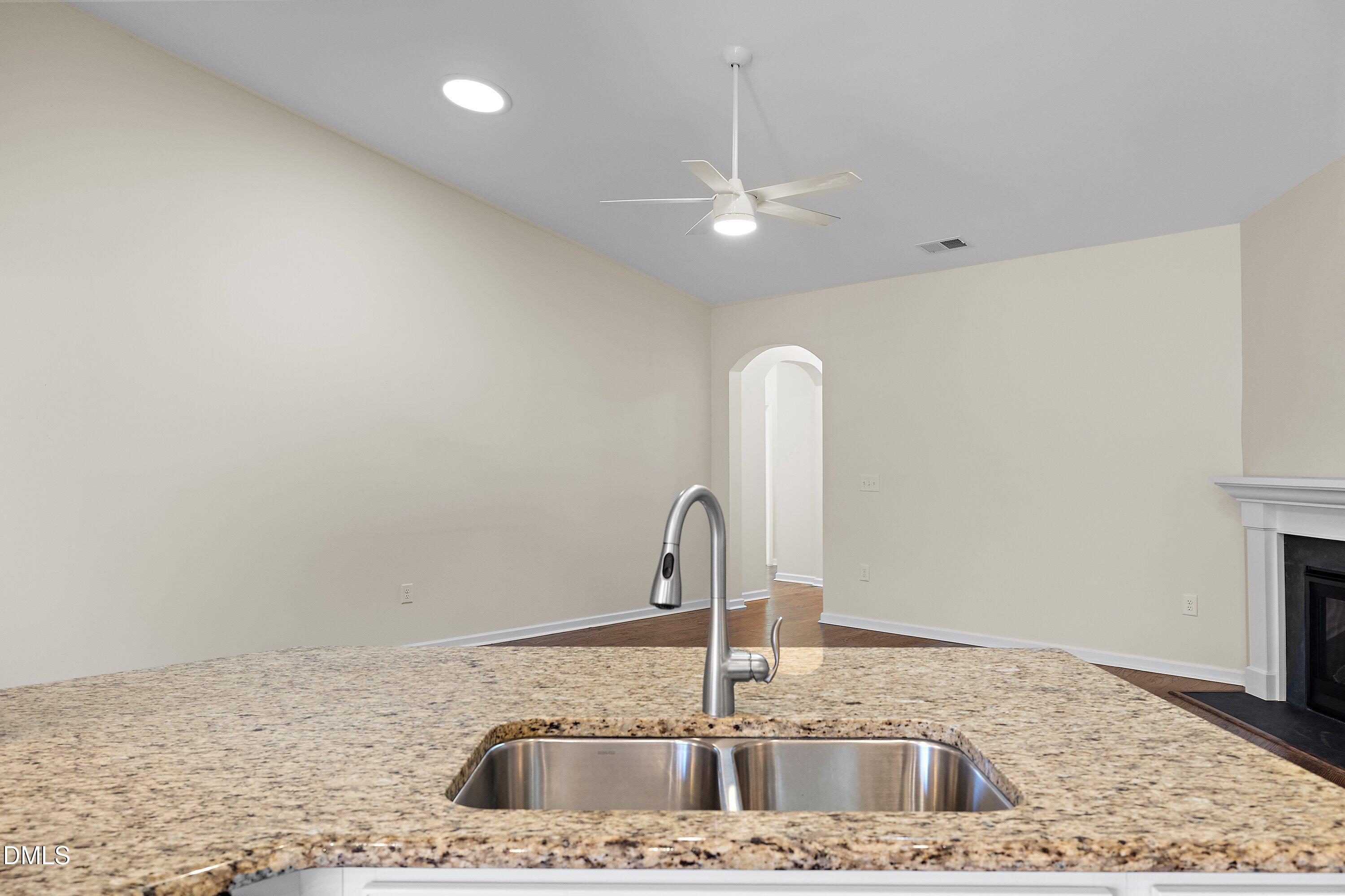 2229 Longmont Drive Property Photo 25