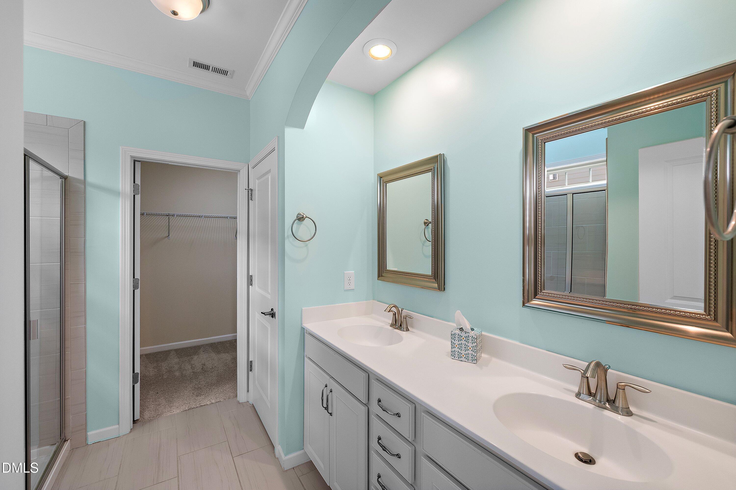 2229 Longmont Drive Property Photo 31