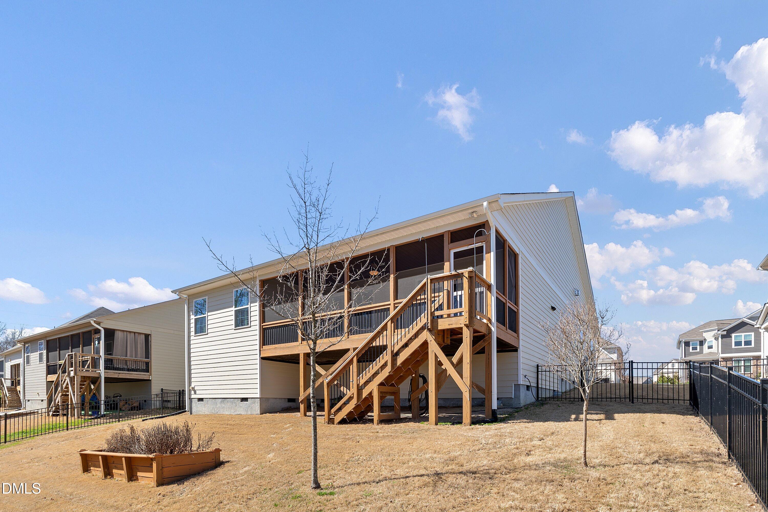 2229 Longmont Drive Property Photo 49