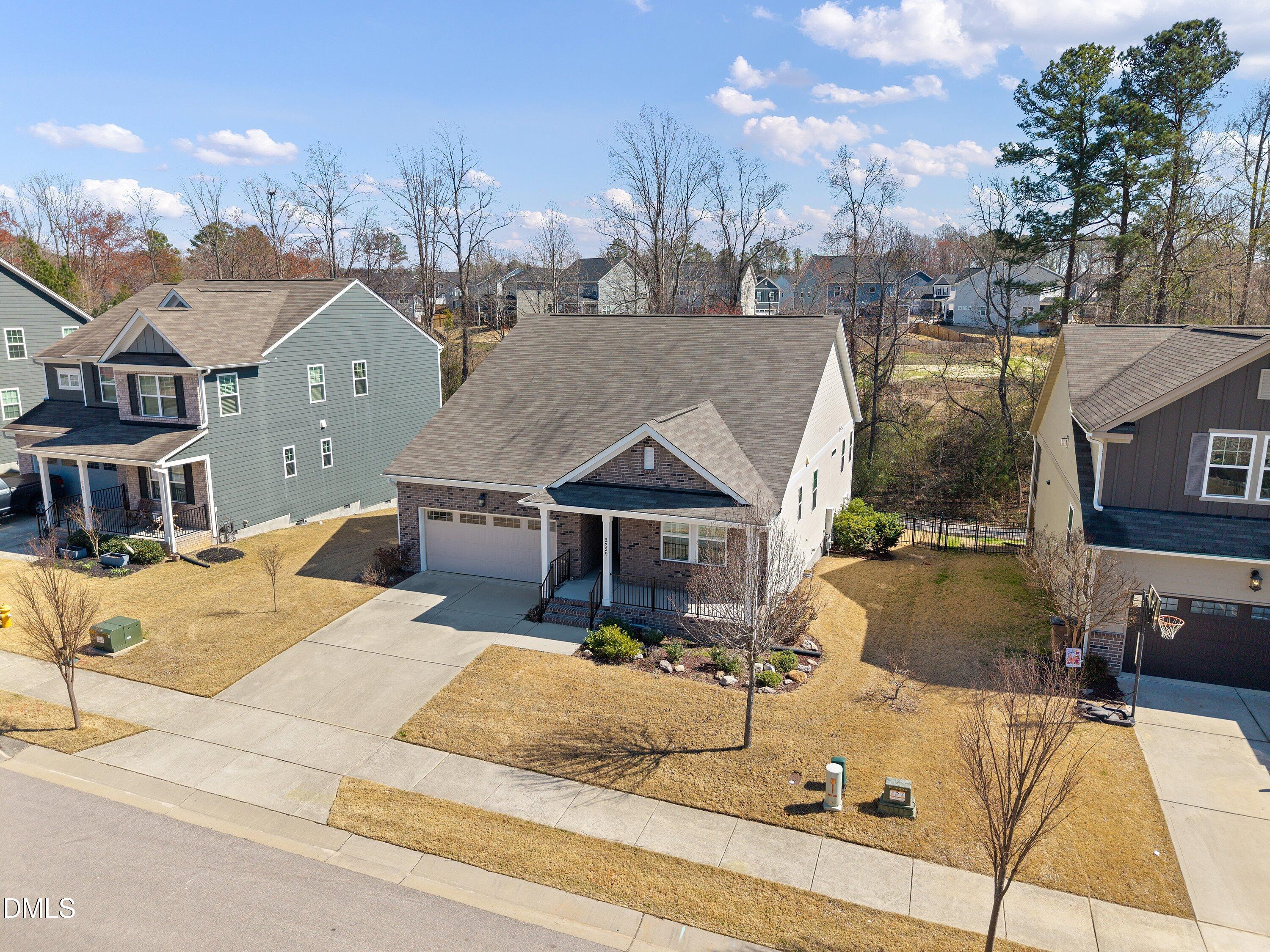 2229 Longmont Drive Property Photo 54