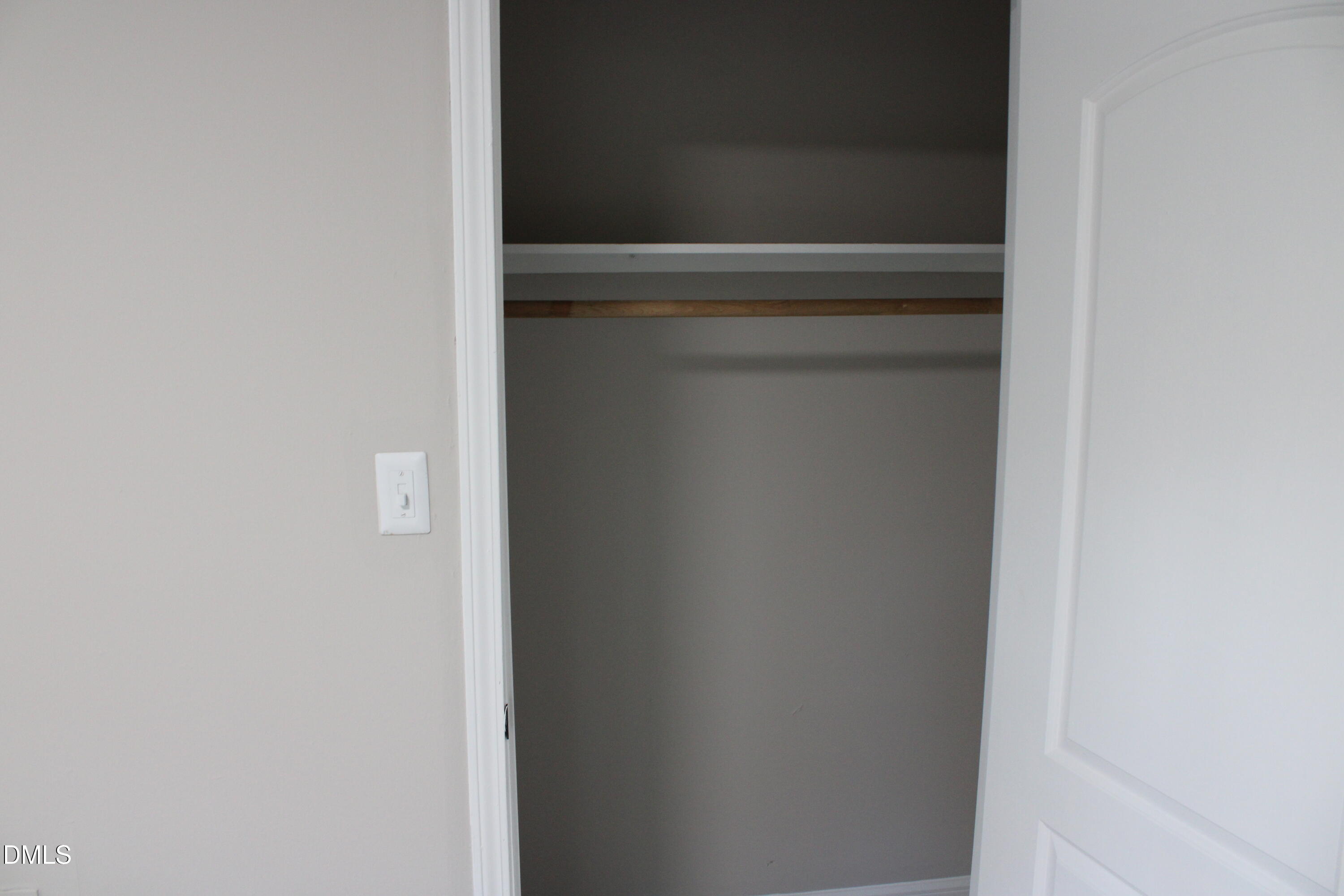 1120 Drew Street Property Photo 13