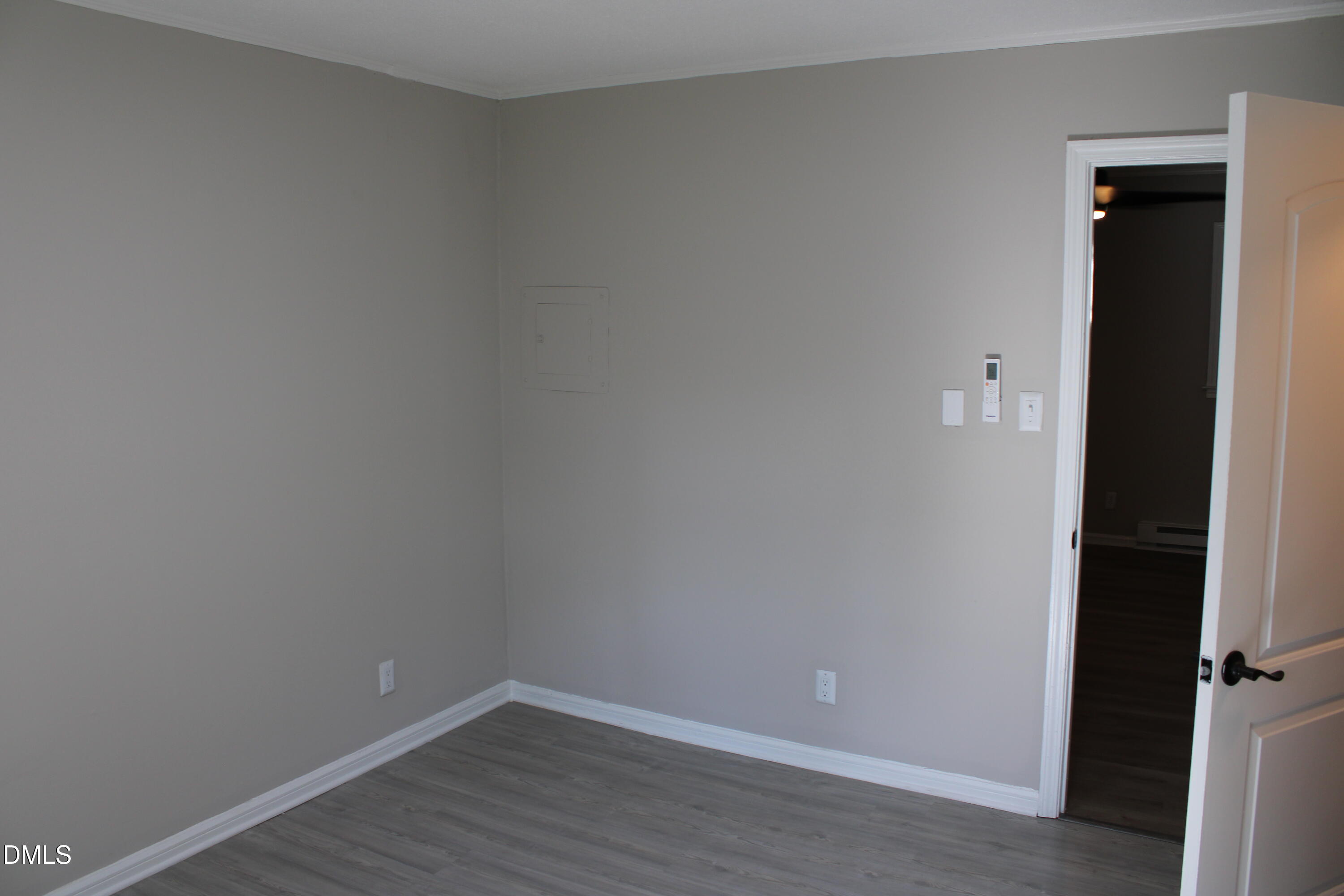 1120 Drew Street Property Photo 17