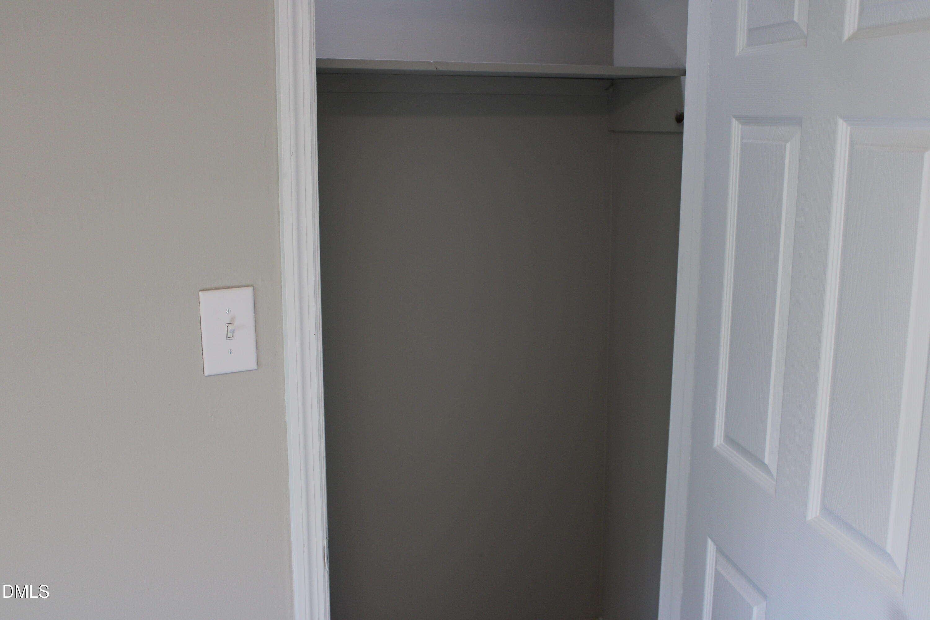 1120 Drew Street Property Photo 25