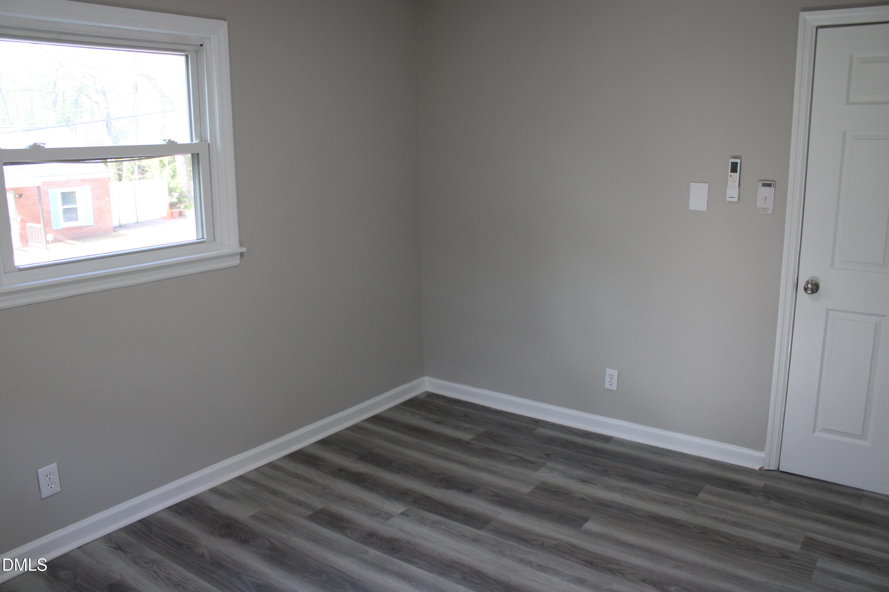 1120 Drew Street Property Photo 31