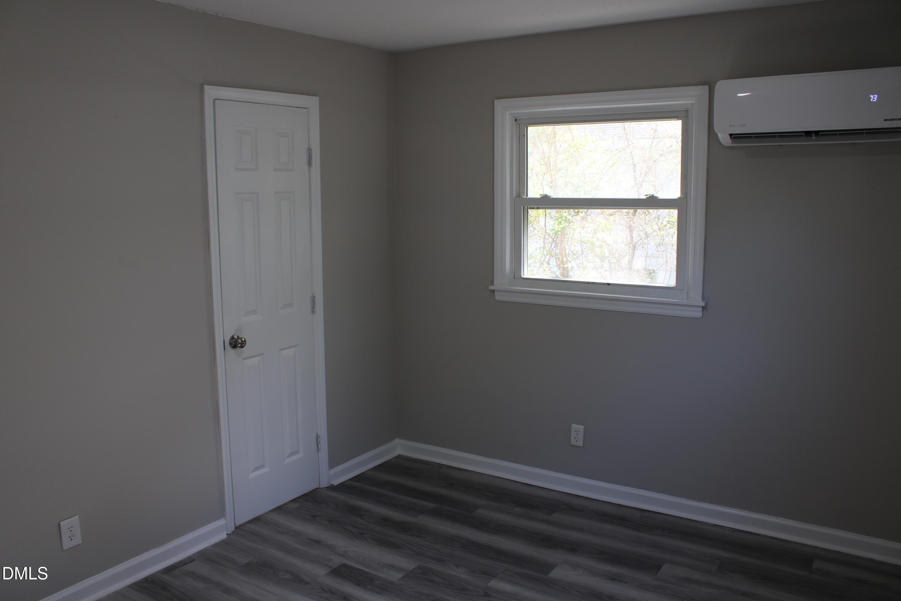 1120 Drew Street Property Photo 32