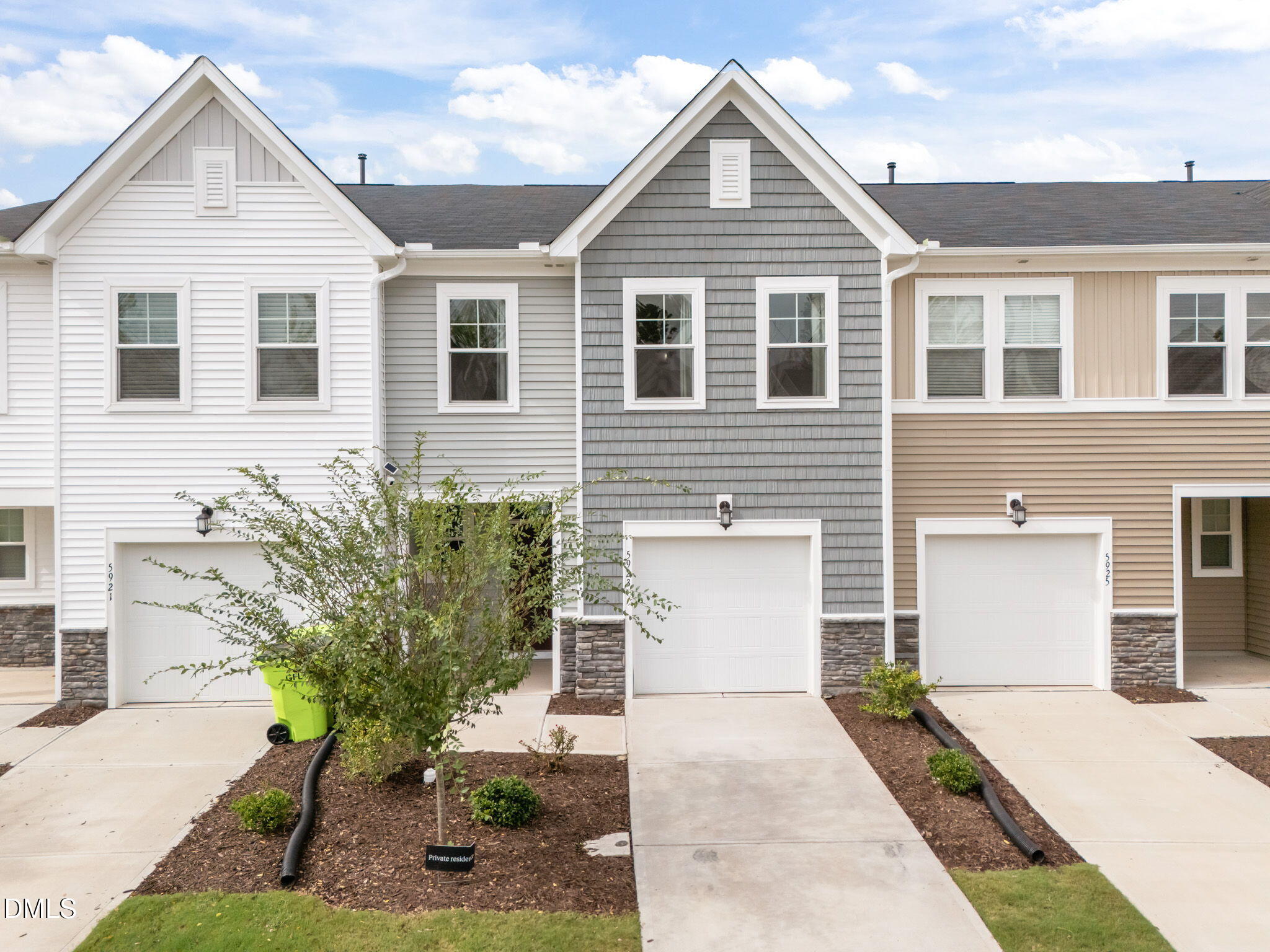 5923 Woodlawn Drive Property Photo 1