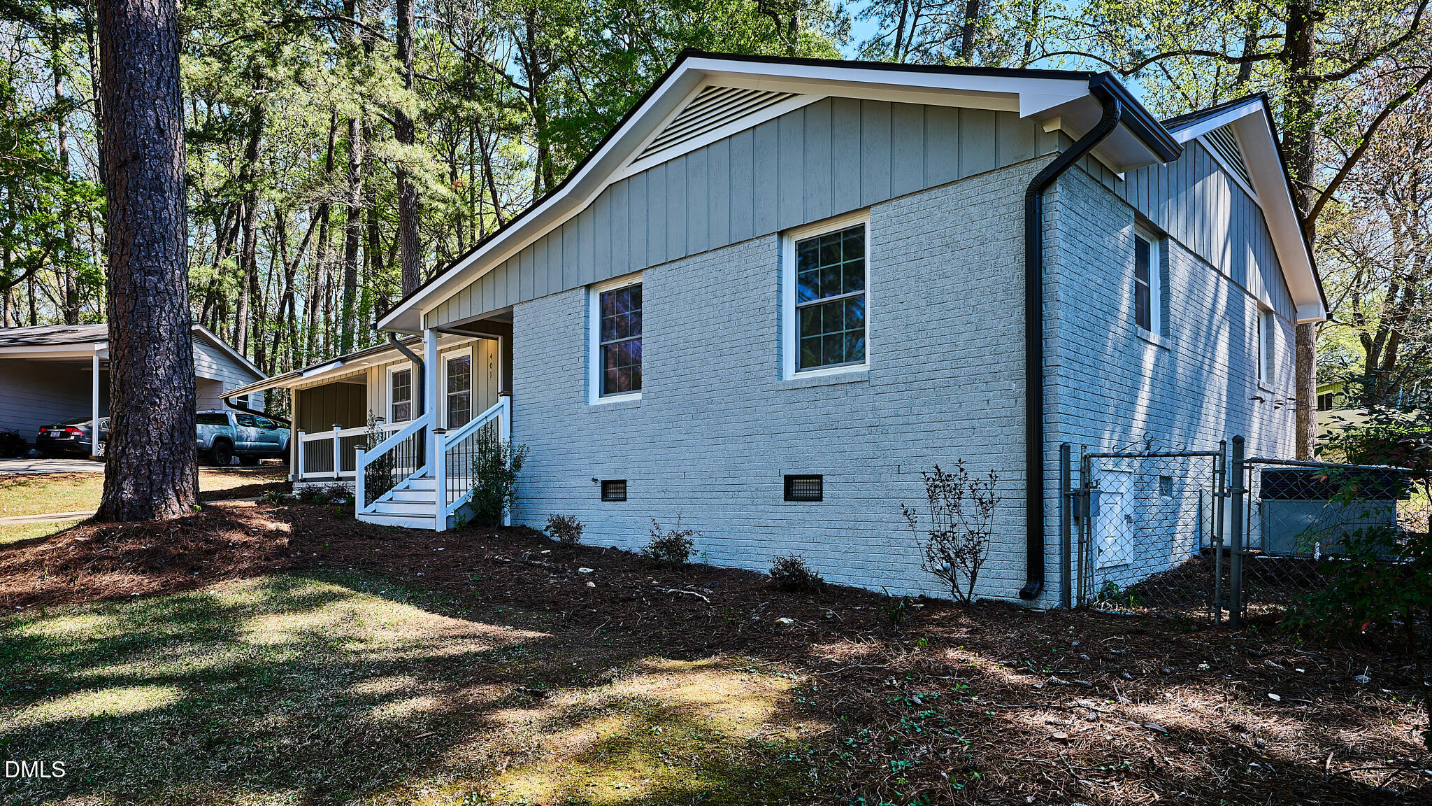 104 Wallis Court Property Photo 4