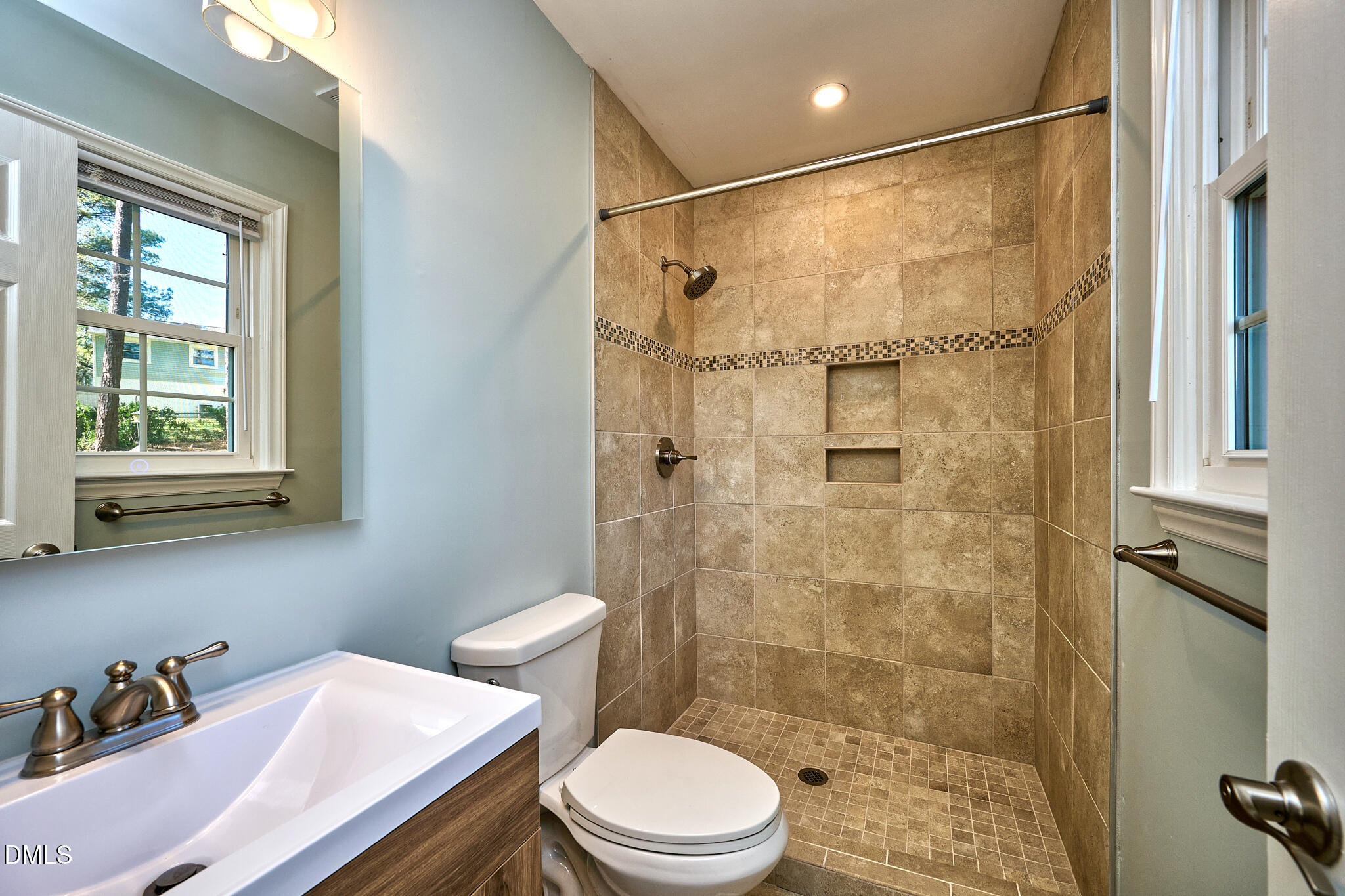 104 Wallis Court Property Photo 9