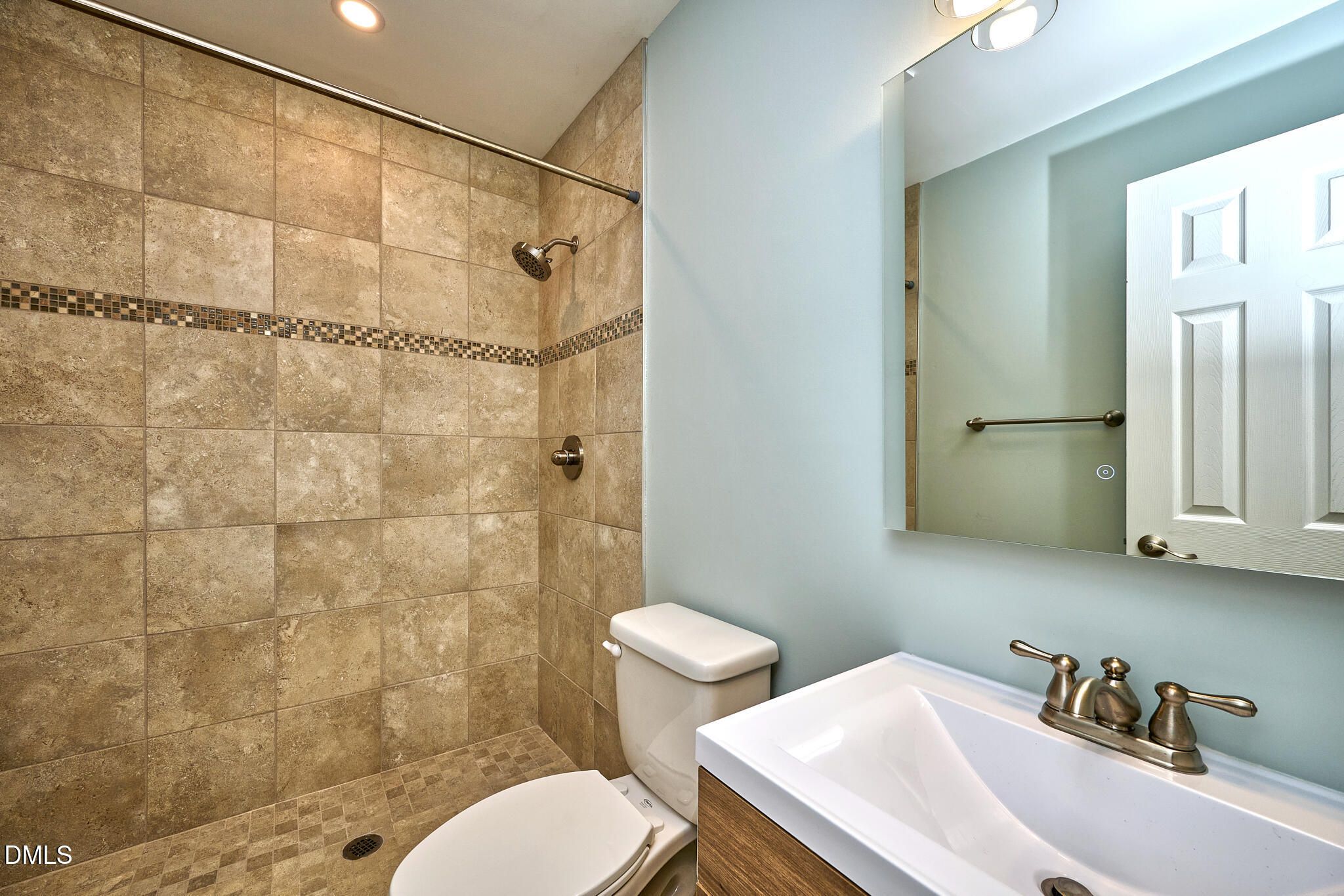 104 Wallis Court Property Photo 29