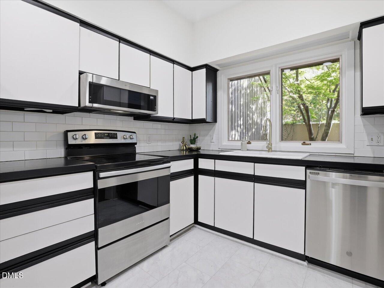 13 Vauxhall Place Property Photo 22