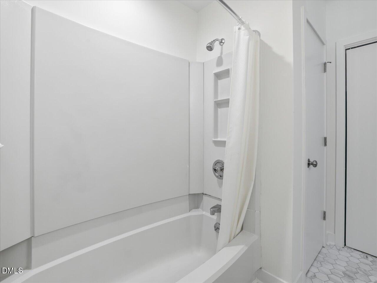 13 Vauxhall Place Property Photo 32
