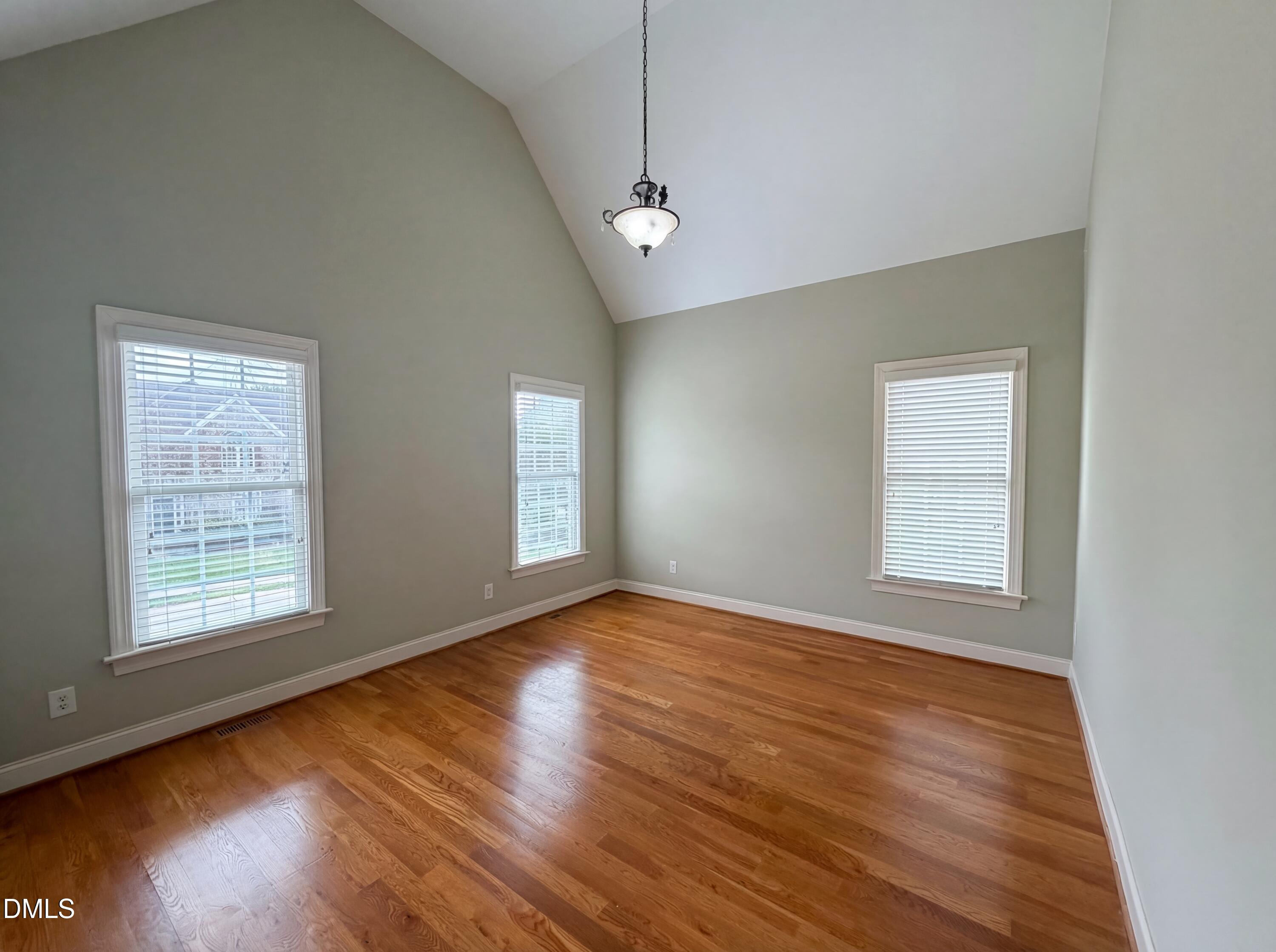 2931 London Bell Drive Property Photo 5