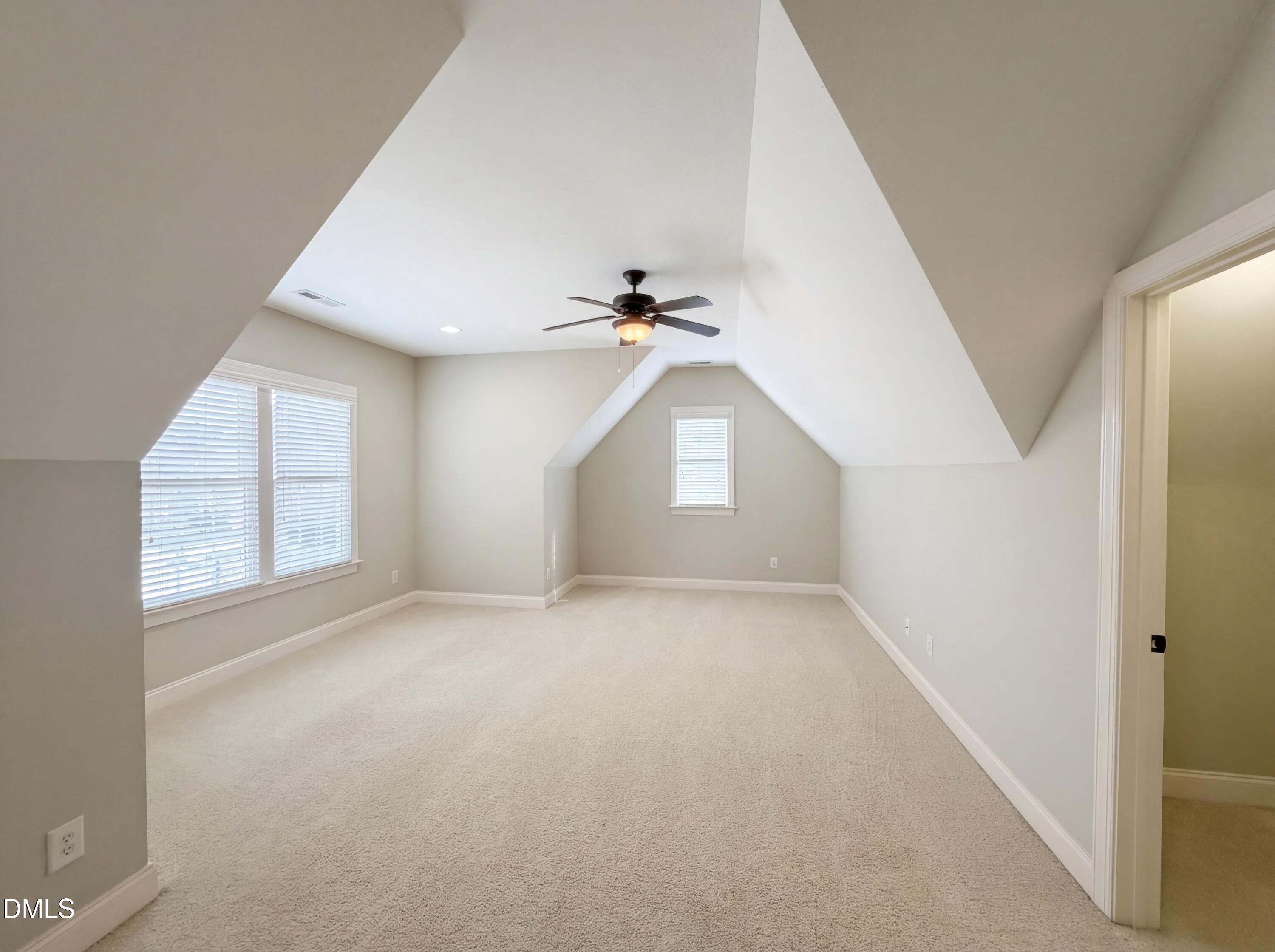 2931 London Bell Drive Property Photo 9