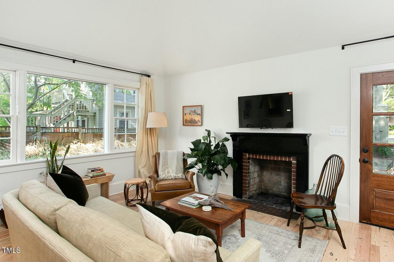 821 N Buchanan Boulevard C Property Photo 5