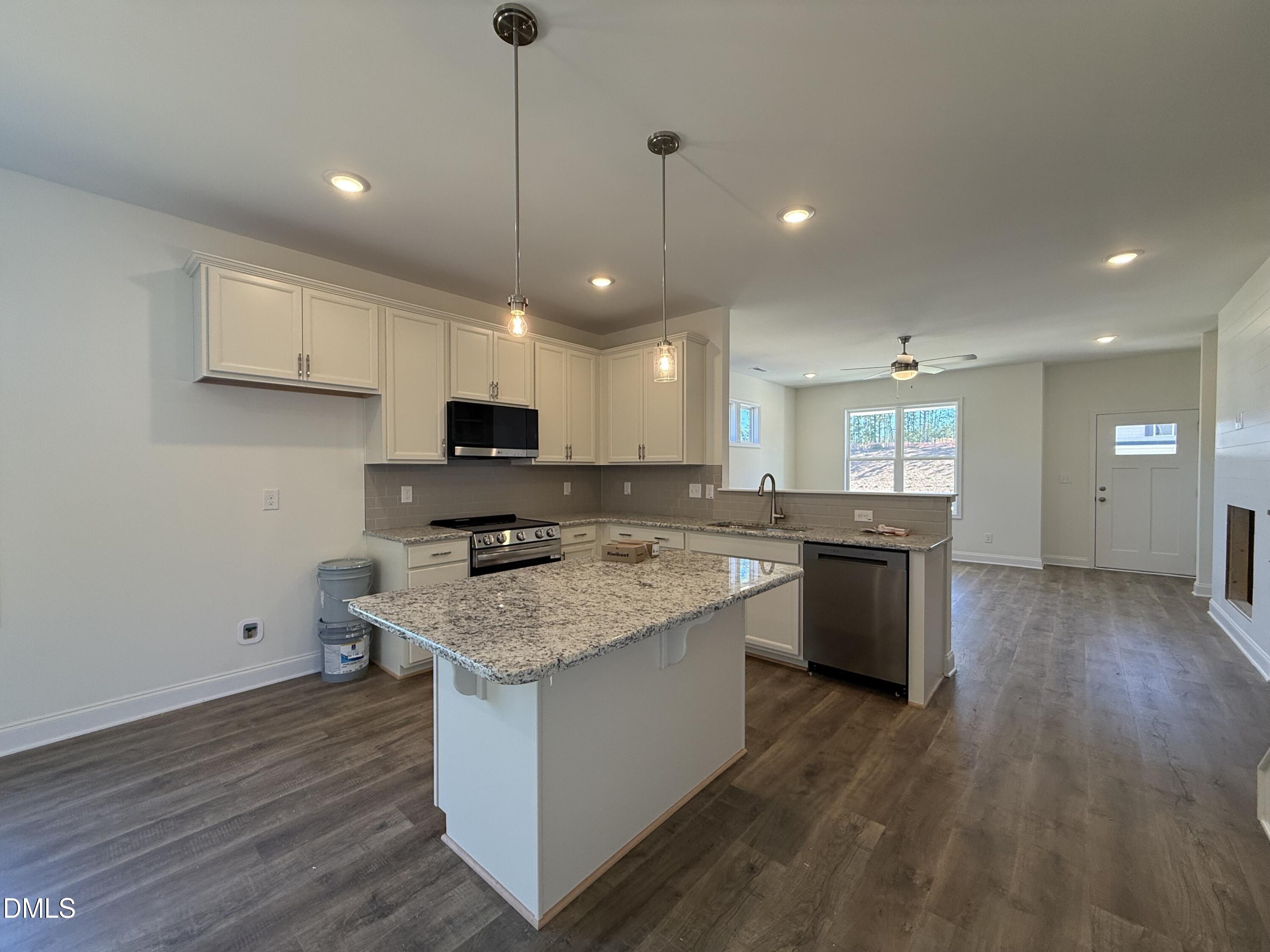 129 Cinnabar Street Property Photo 2